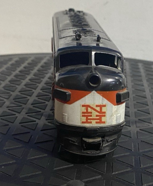 Revell Ho Scale New Haven Diesel Locomotive NH Engine