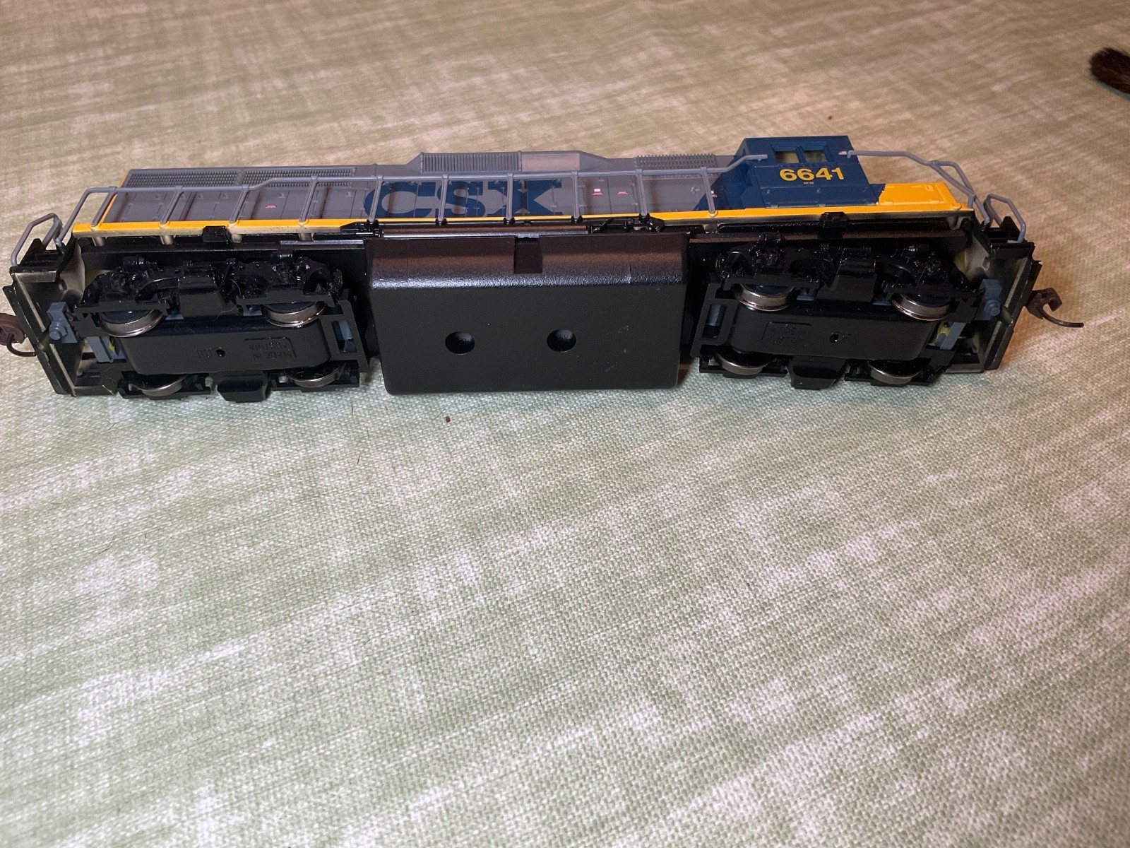 HO’S ATHEARN CSX # 6641, CANADIAN NATIONAL 19, SYSTEM B&O 6710, AMTRAK 6711