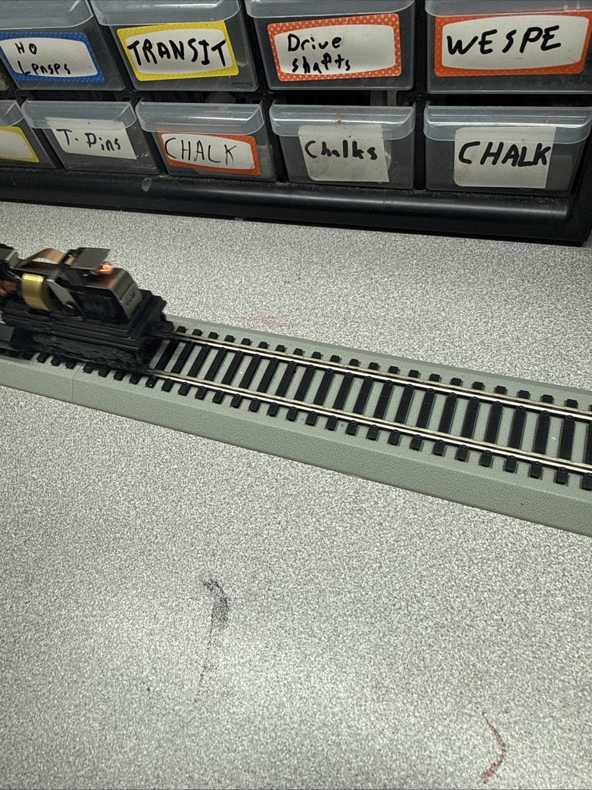 HO Athearn SW 1500 Powered Chassis Pre-owned So Nice I Almost Kept It