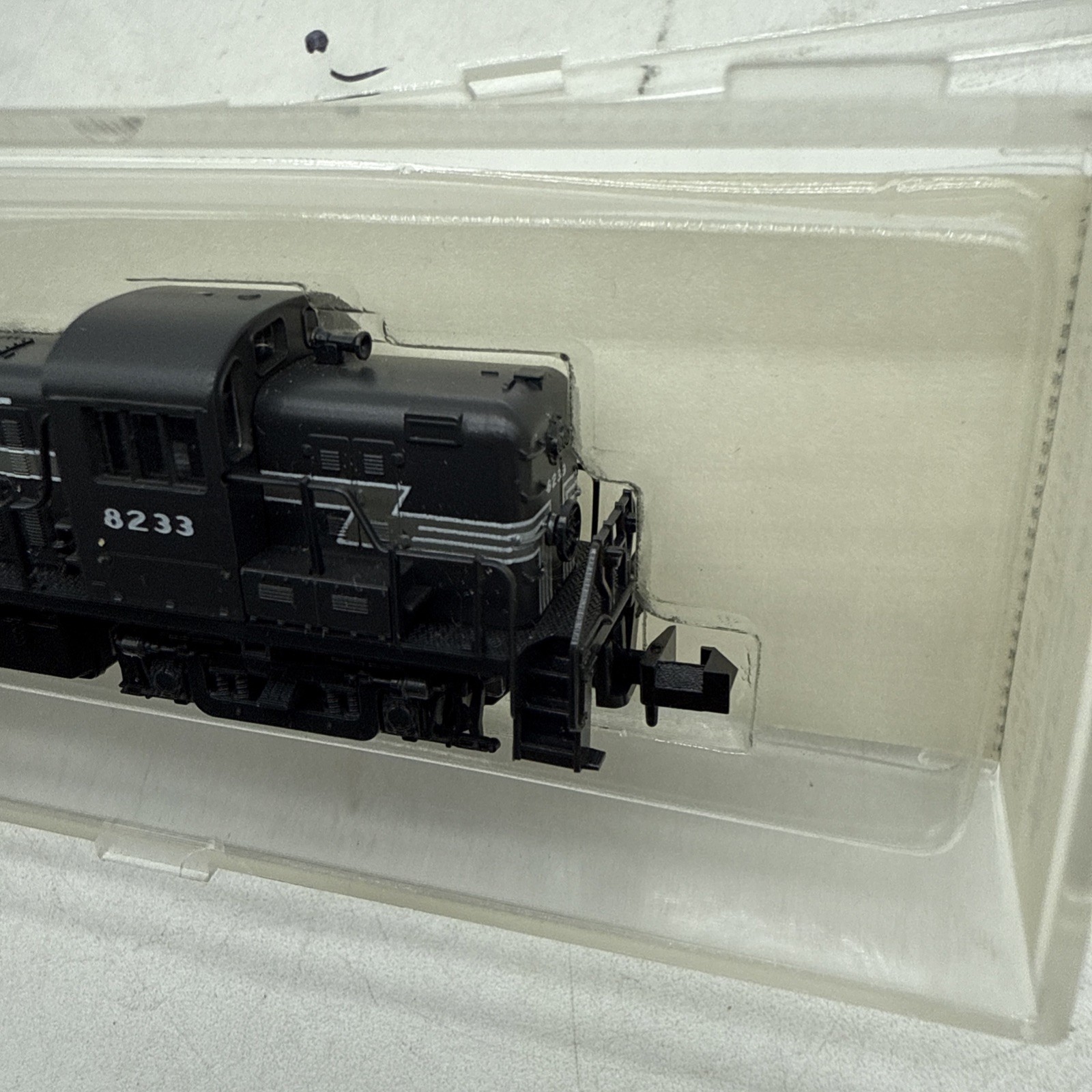 Atlas Classic N Scale Loco #4220 RS-3 New York Central #8323 Tested Limited Ed