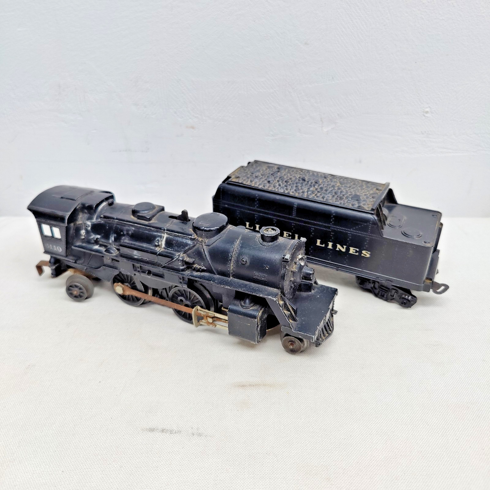 VTG Lionel 6110 Steam Locomotive & Tender Post War O Gauge Toy Train Untested