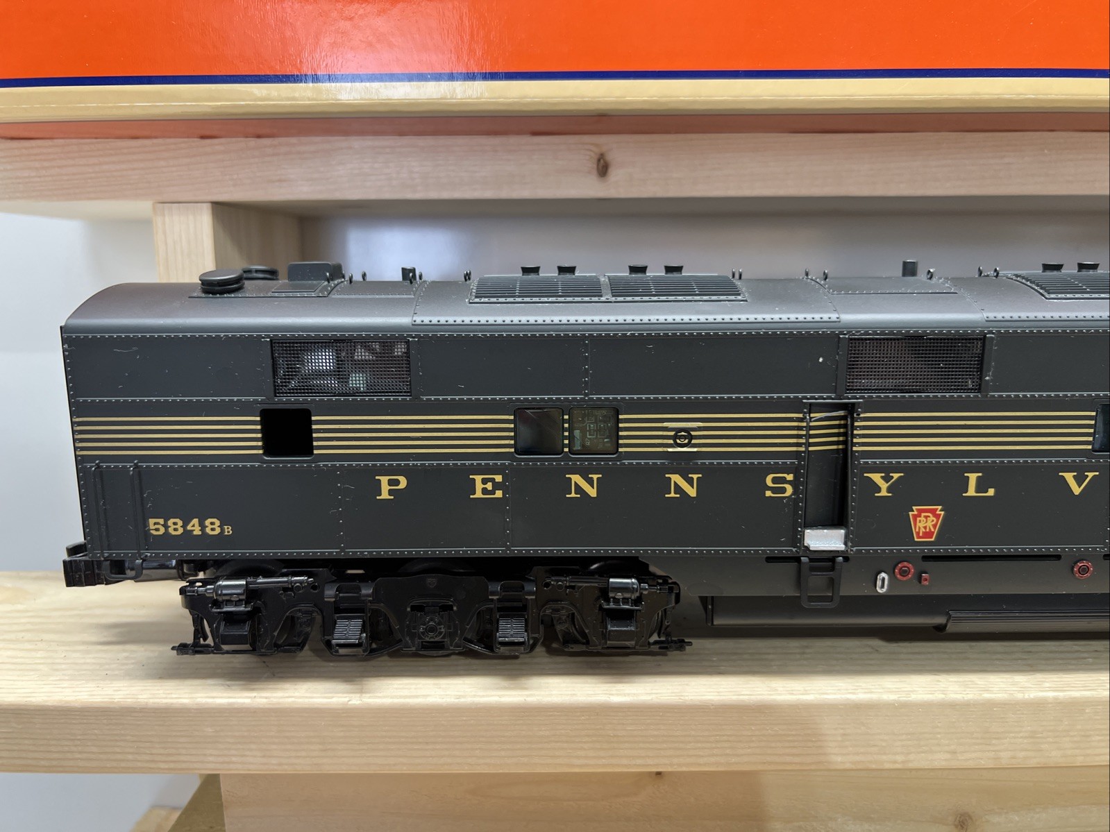 O Gauge 3-Rail Lionel 6-34510 PRR Pennsylvania EMD E7B Diesel #5848B w/ LEGACY