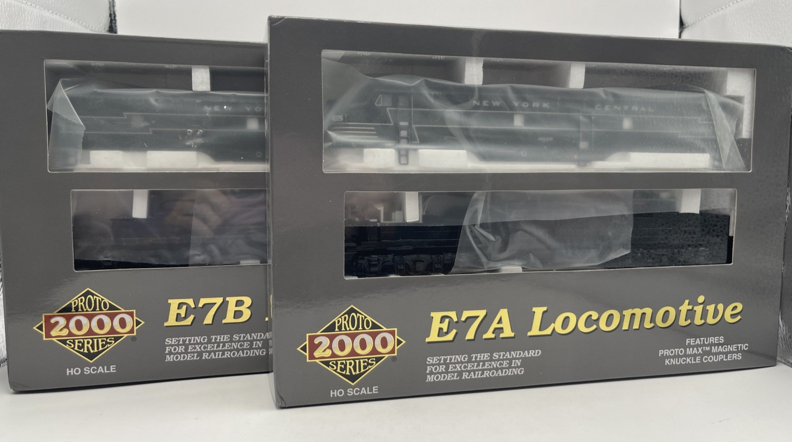 PROTO 2000 New York Central EMD E7A-E7B Phase II Diesel 4-ENGINE AB/AB SET