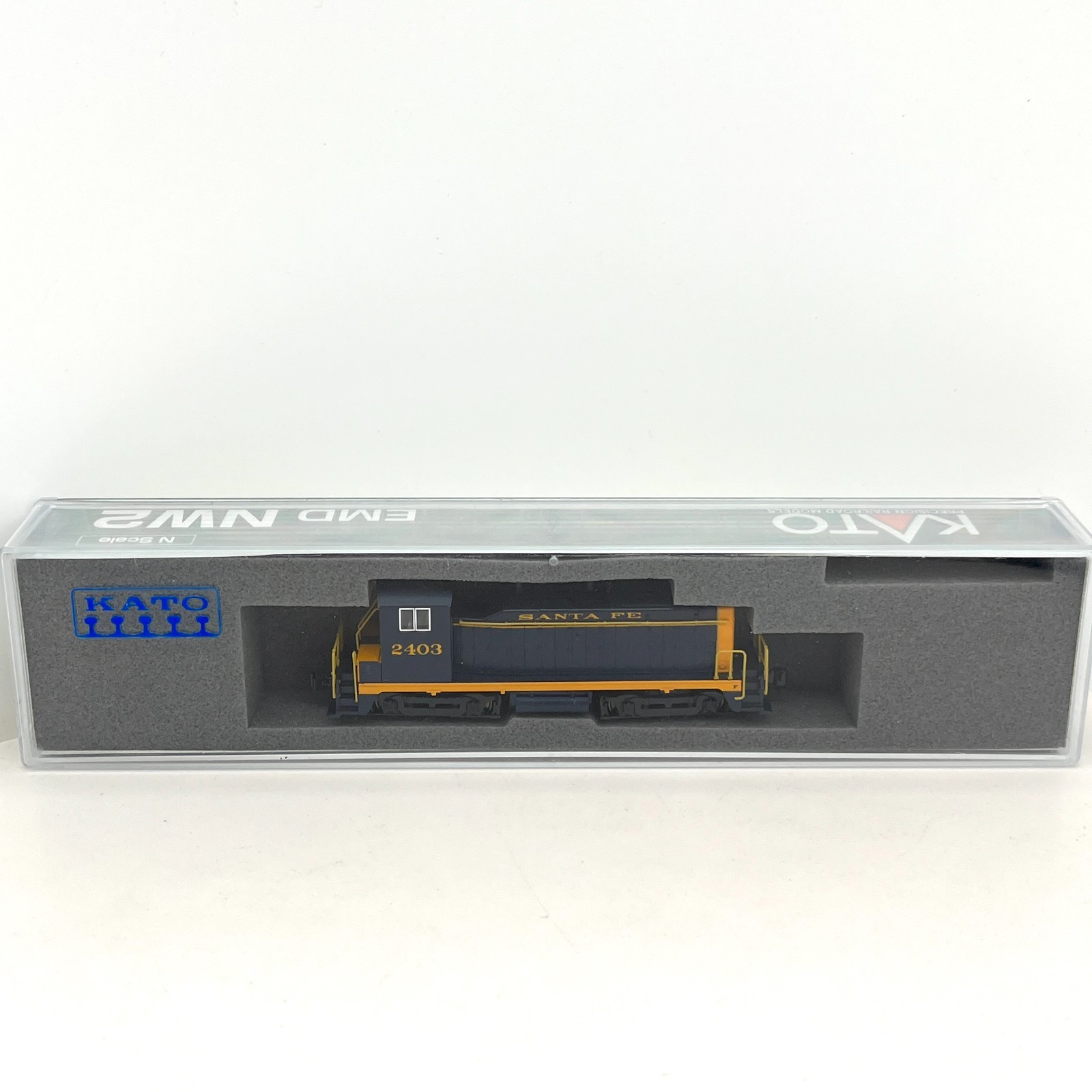 Kato N Scale 176-4365 Santa Fe EMD NW2 Diesel Switcher ATSF 2403 with DCC