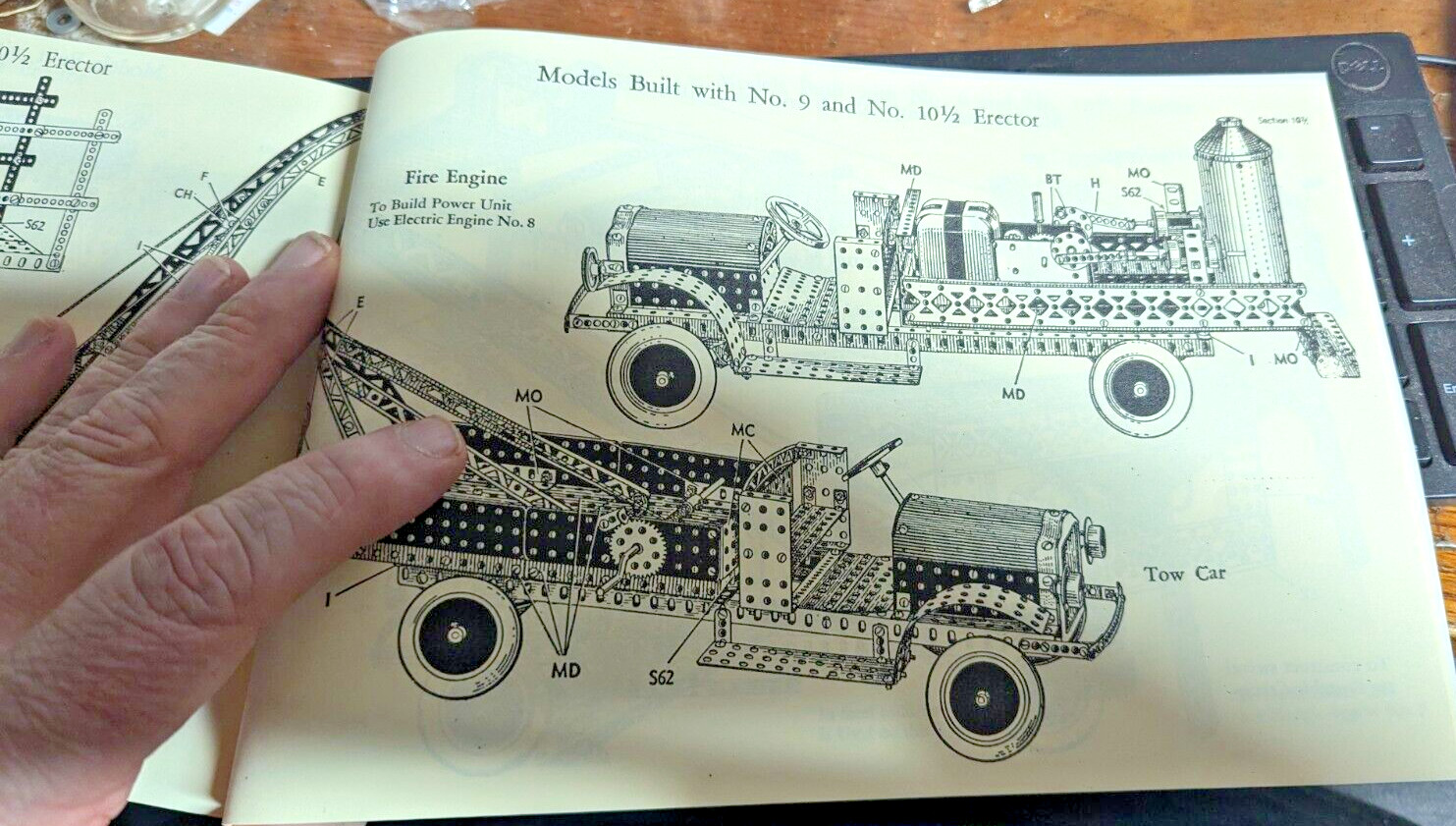 C1951 10 1/2 A.C. GILBERT ERECTOR SET DARK BLUE BOY MANUAL DESIRED BACK COVER 18