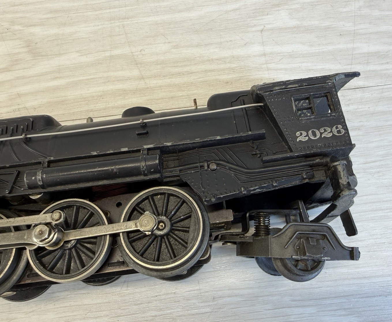 Lionel 2026 Vintage O Steam Locomotive w/2466WX Whistle Tender
