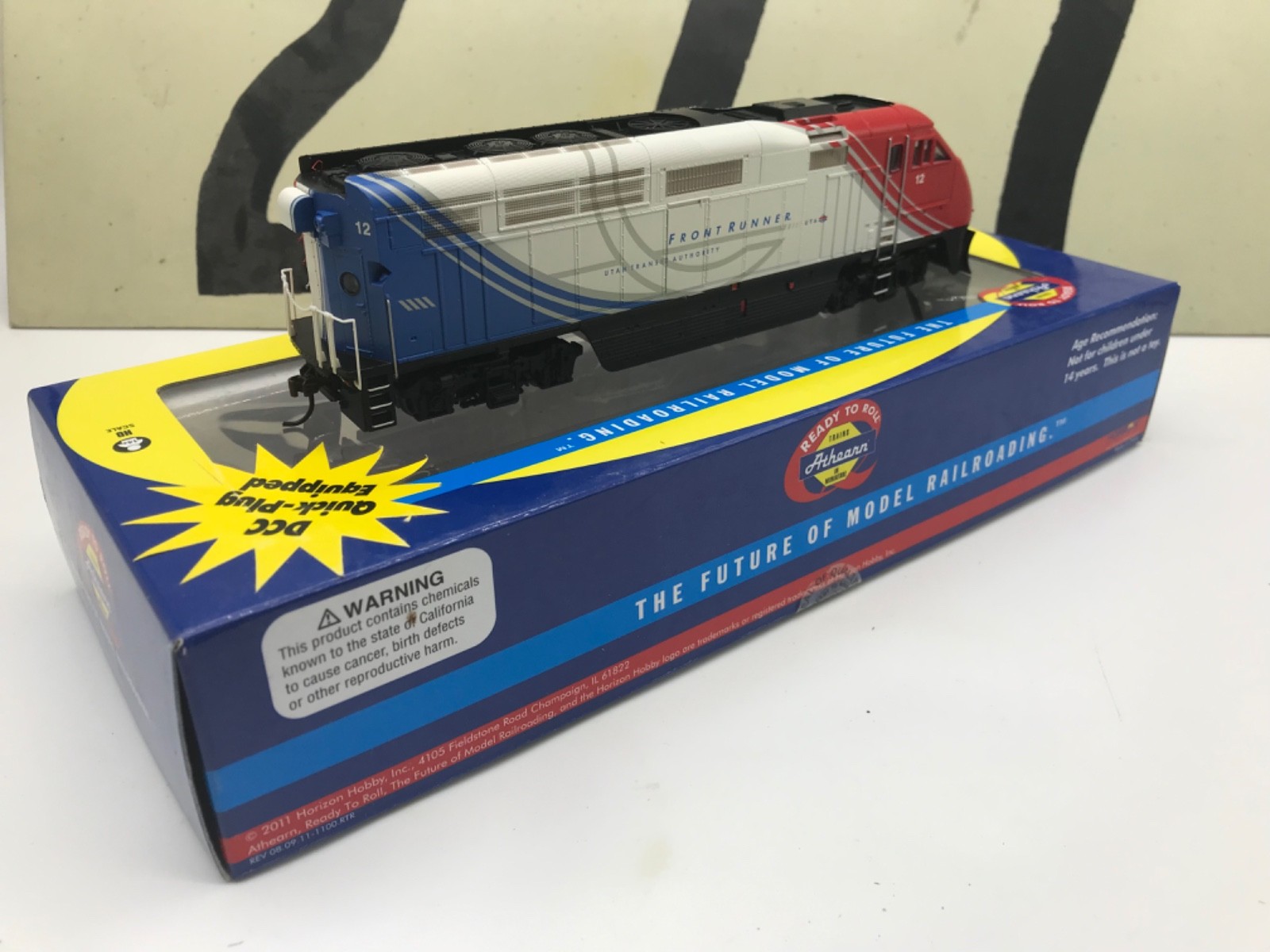 Athearn Ho Scale Utah Front Runner F59PHI Powered Loco Road #12 RTR 25799