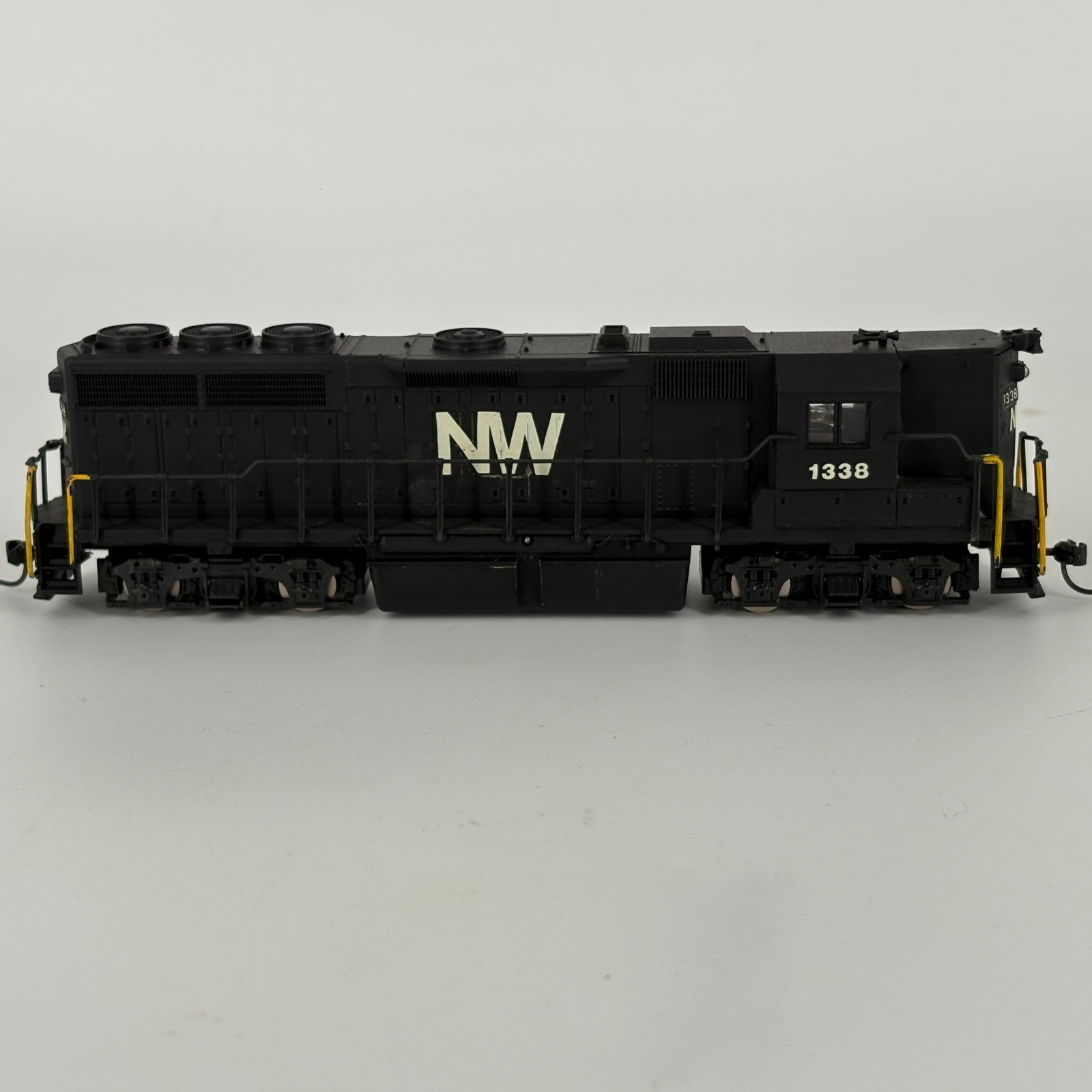 CUSTOM HO Atlas 7037 Norfolk Western GP40 Diesel Locomotive NW #1338 TESTED