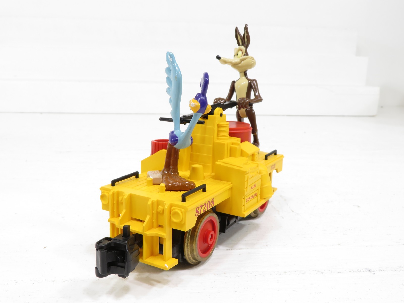 Lionel 8-87208 Looney Toons Roadrunner & Coyote Handcar LN