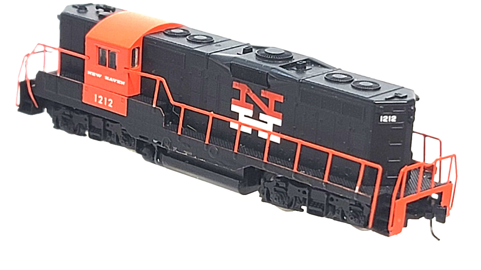MTL Z 982 01 032 EMD GP-9 New Haven Loco #1212 (tested)