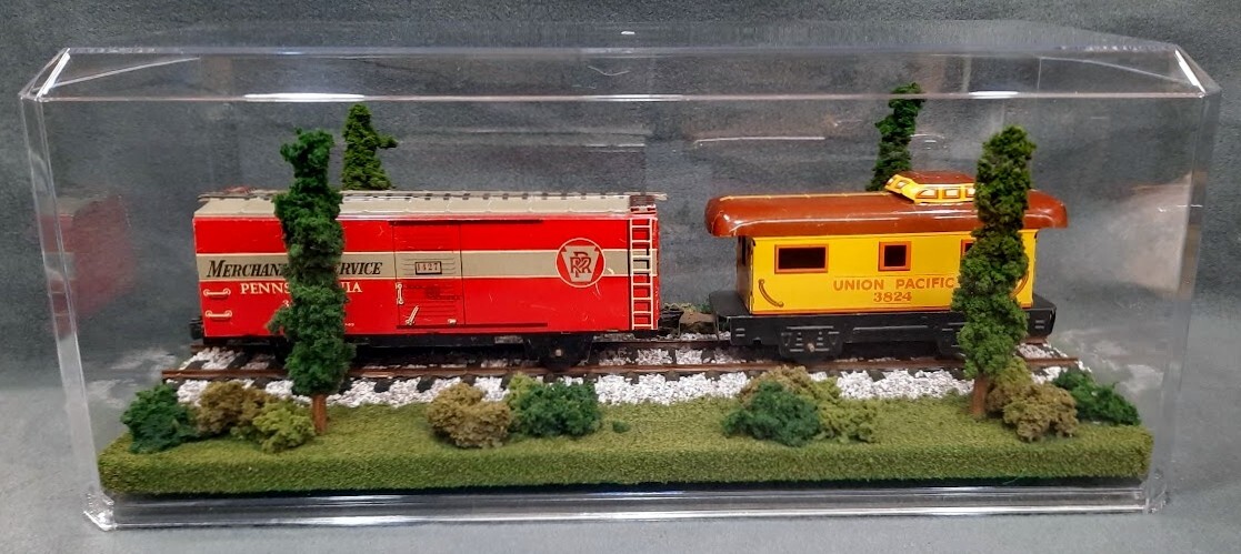 O SCALE – 16″ SINGLE TRACK- “SUMMER SCENE” DISPLAY CASE- FOR ANY O SCALE TRAINS