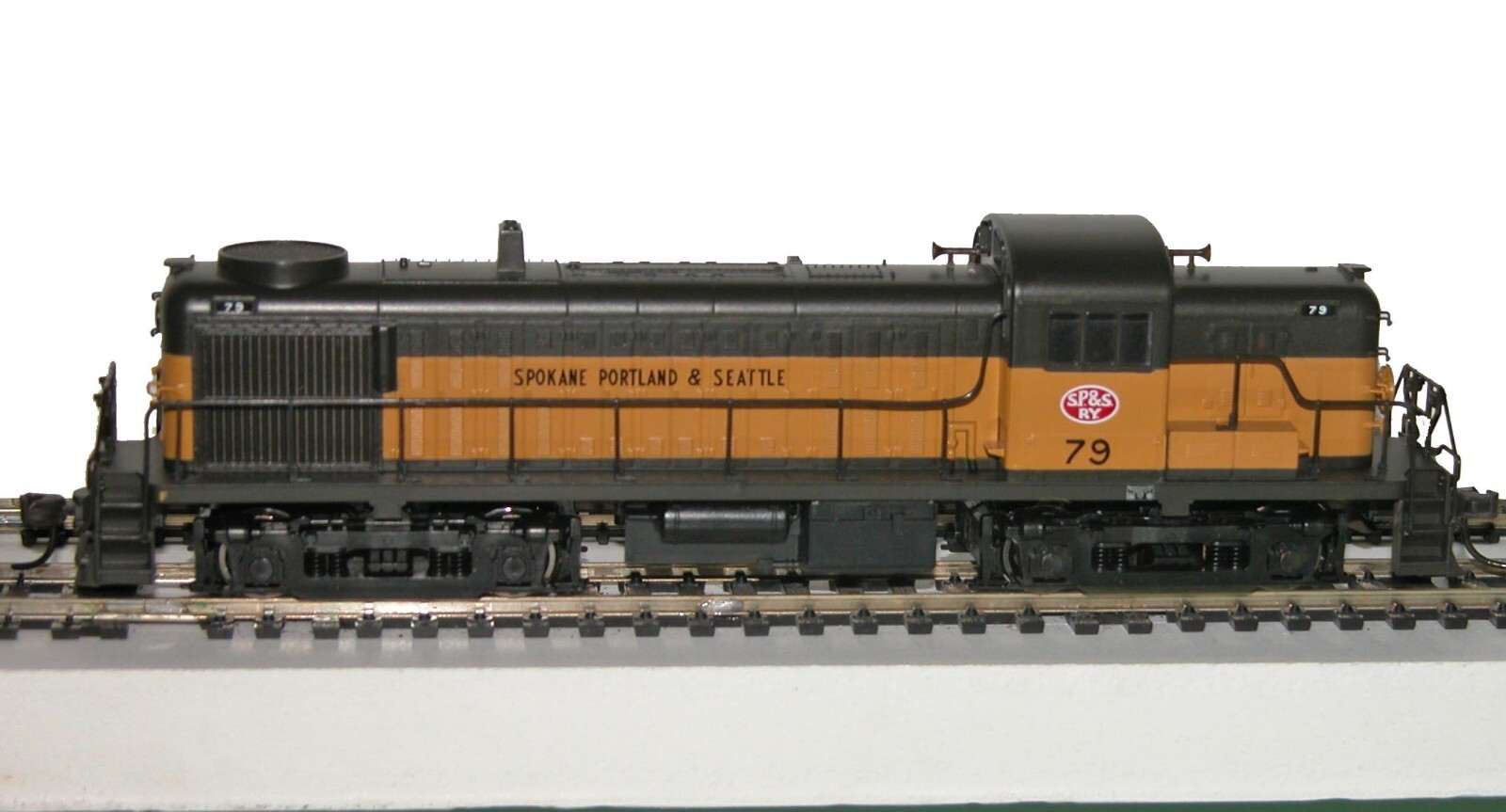 HO ATLAS 8477 ALCO RS-3 LOCOMOTIVE SPOKANE PORTLAND & SEATTLE SP&S # 79