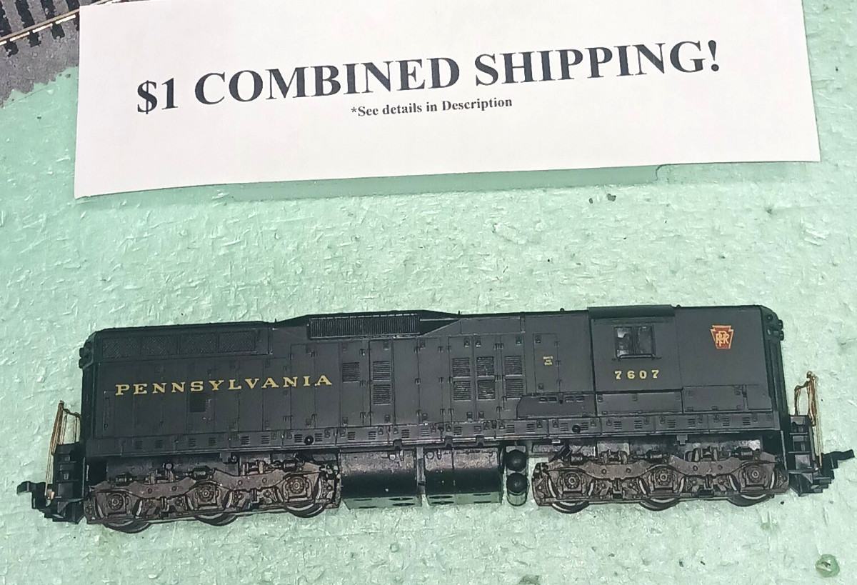 HO SCALE SD-9 DIESEL LOCOMOTIVE PENNSYLVANIA; ATHEARN Ki0709-1