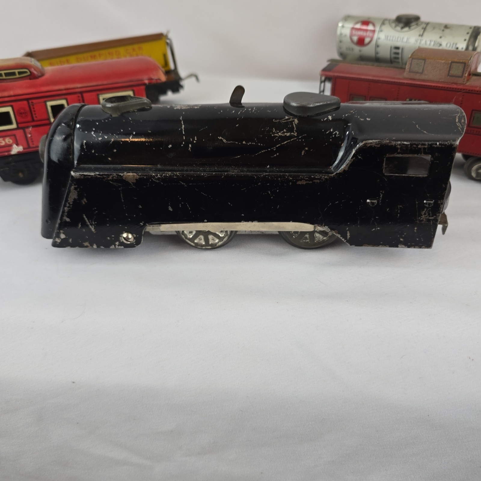 Vintage Marx Wind Up Locomotive Tin Lot – No Key & Untested – Please See Picture