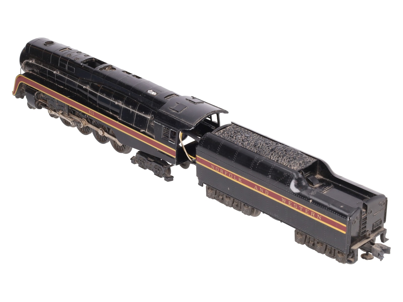 Lionel 6-8100 O Gauge Norfolk & Western 4-8-4 Steam Locomotive & Tender #611