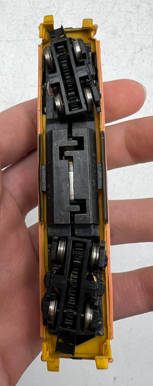 Bachmann N Scale GP-40 B&O Chessie System 4115 Diesel Locomotive – Tested Read