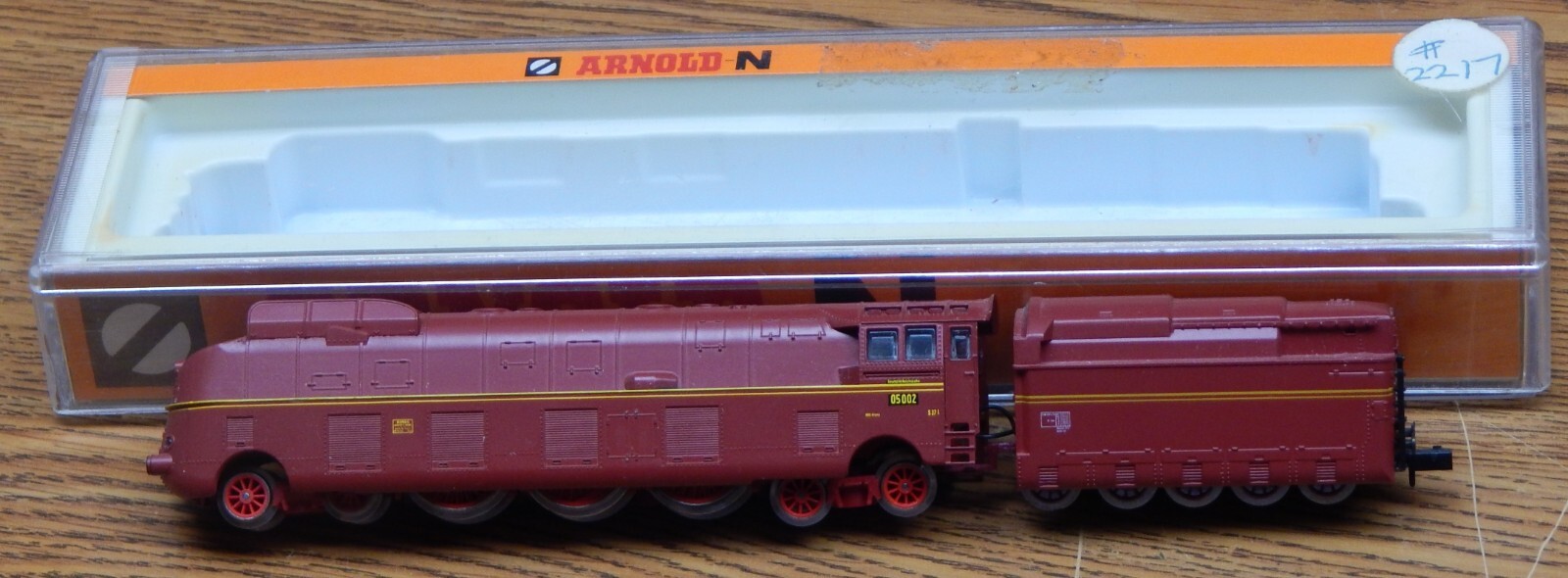 ARNOLD 2217 4-6-4 STEAM ENGINE USED VERY LITTLE IN BOX N SCALE RUNS GREAT LQQK
