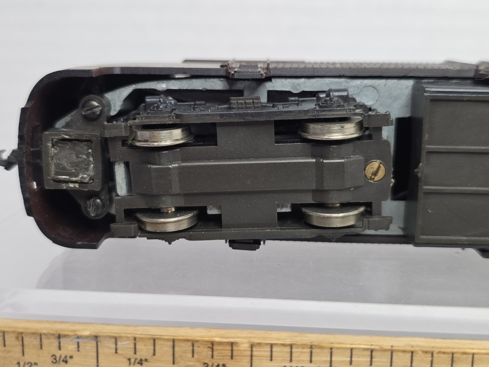 Roco HO Scale Dummy Pennsylvania PRR 5772 FA Diesel Locomotive Need Rear Coupler