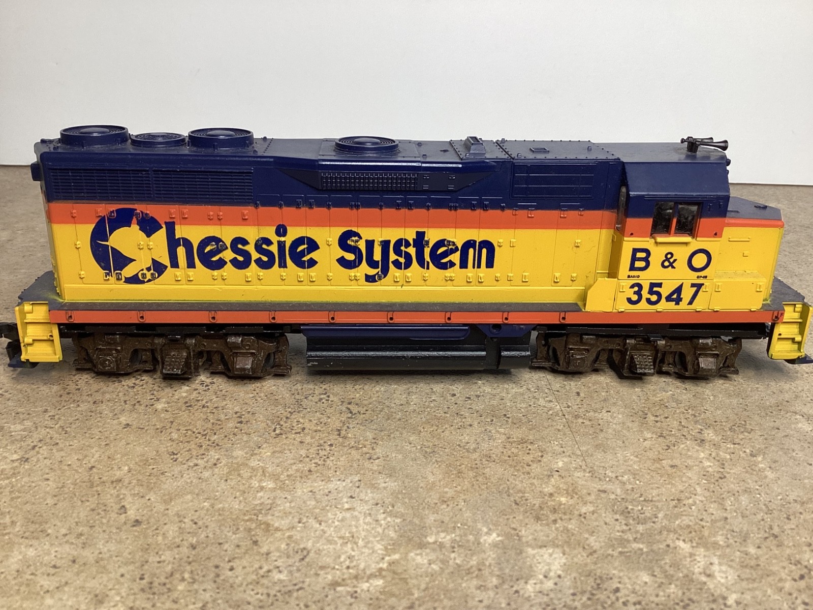 Athearn B&O Chessie GP35 HO DC Powered