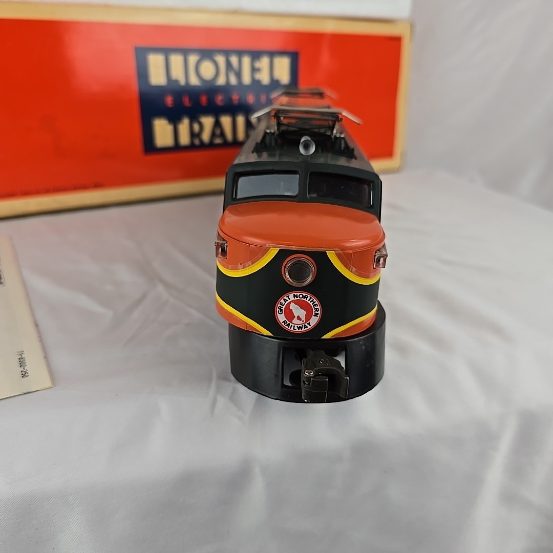 Lionel 6-18302 Great Northern Electric Engine O Gauge #8302 UNTESTED