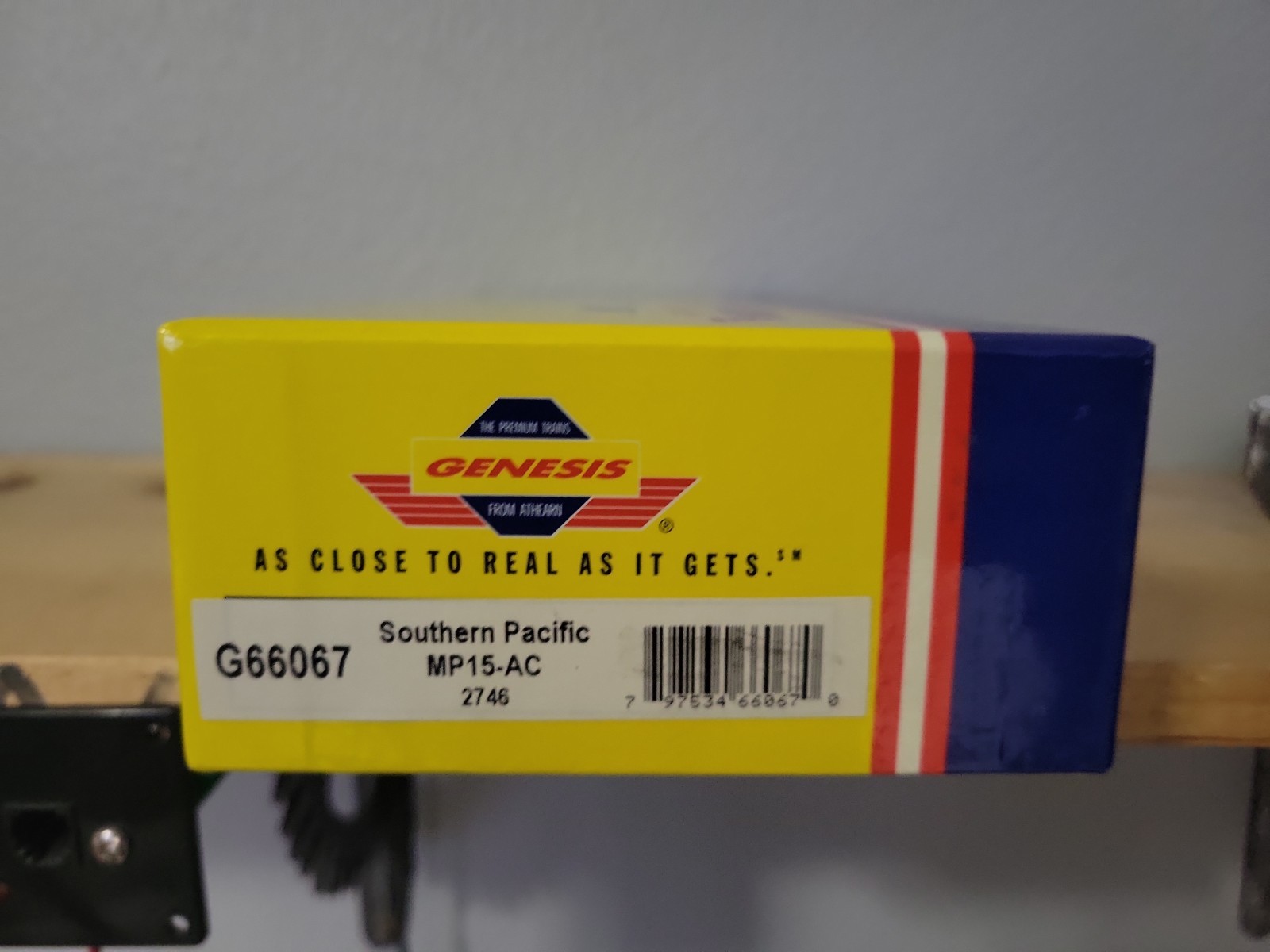 HO Scale Athearn Genesis Southern Pacific MP15AC #2746 DCC Ready