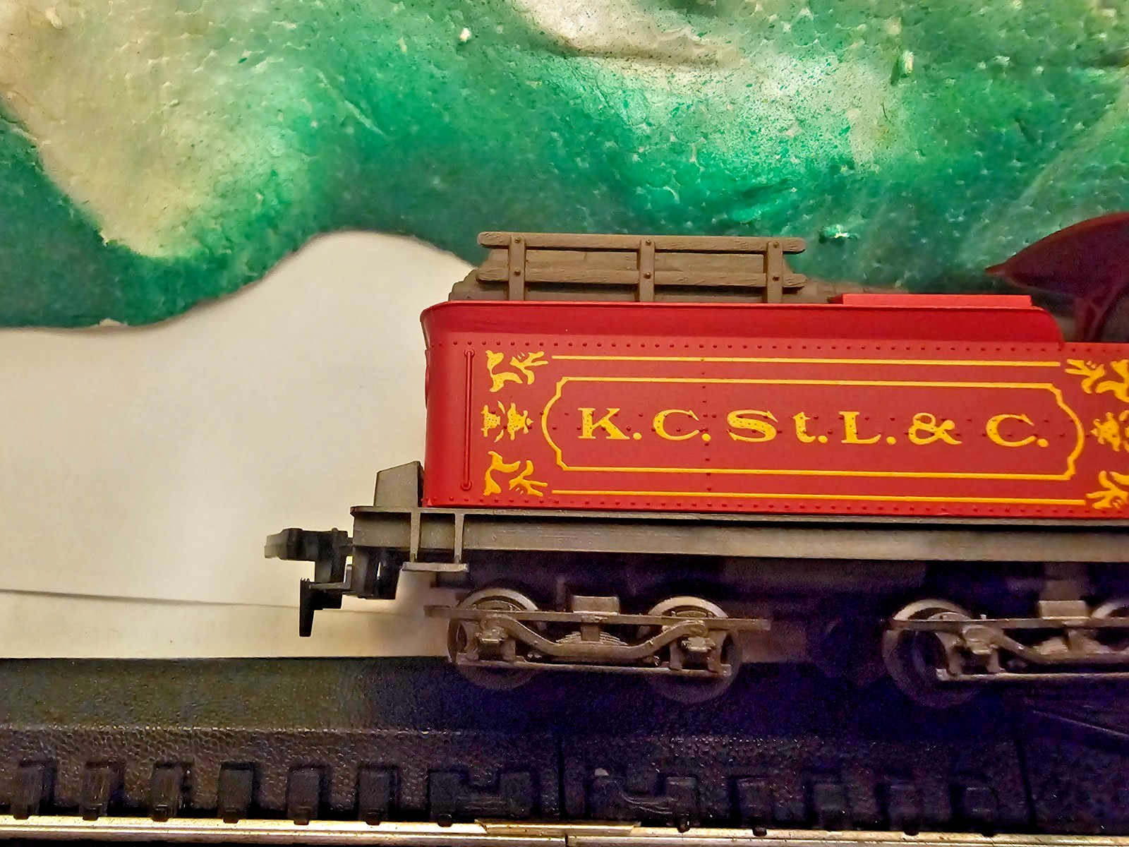 HO Scale AHM / Pocher KCStL&C JW Bowker 2-4-0 Locomotive & Tender in Box / Runs!