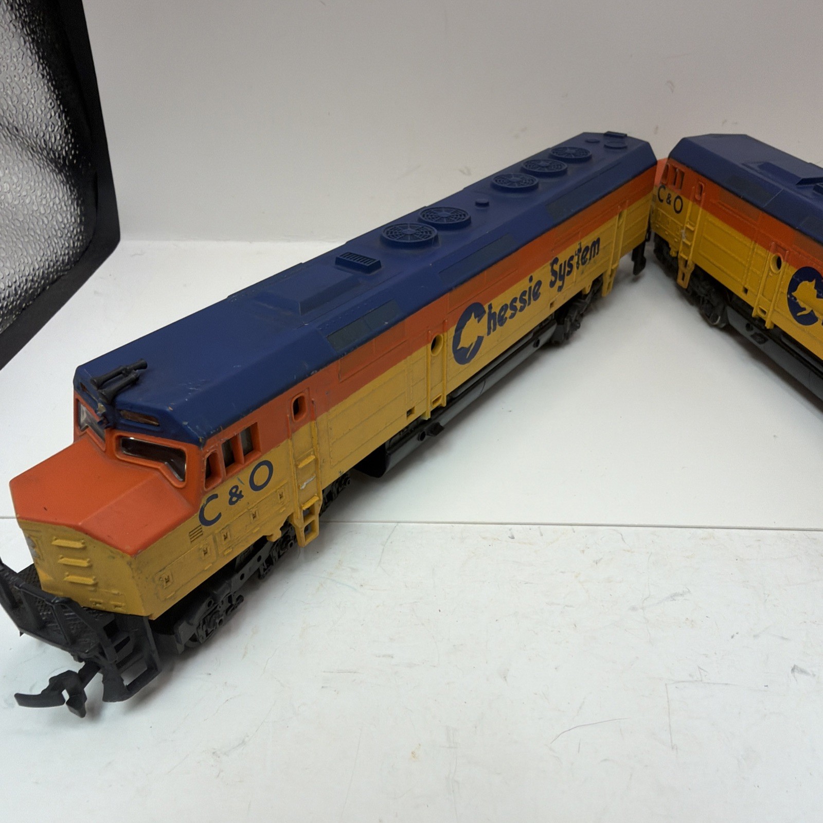 Vintage AHM Lifelike HO FP45 C&O Chessie System. Powered And Dummy