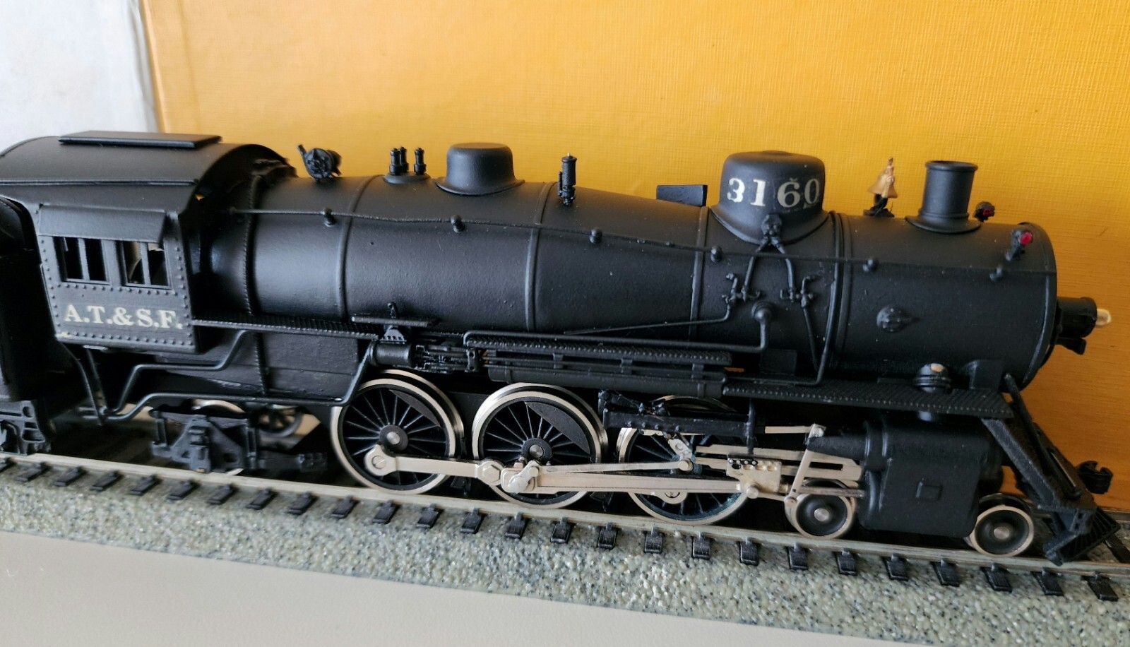 HCB by AHM HO Brass AT&SF 4-6-2 CLASS 3160 Stock #425