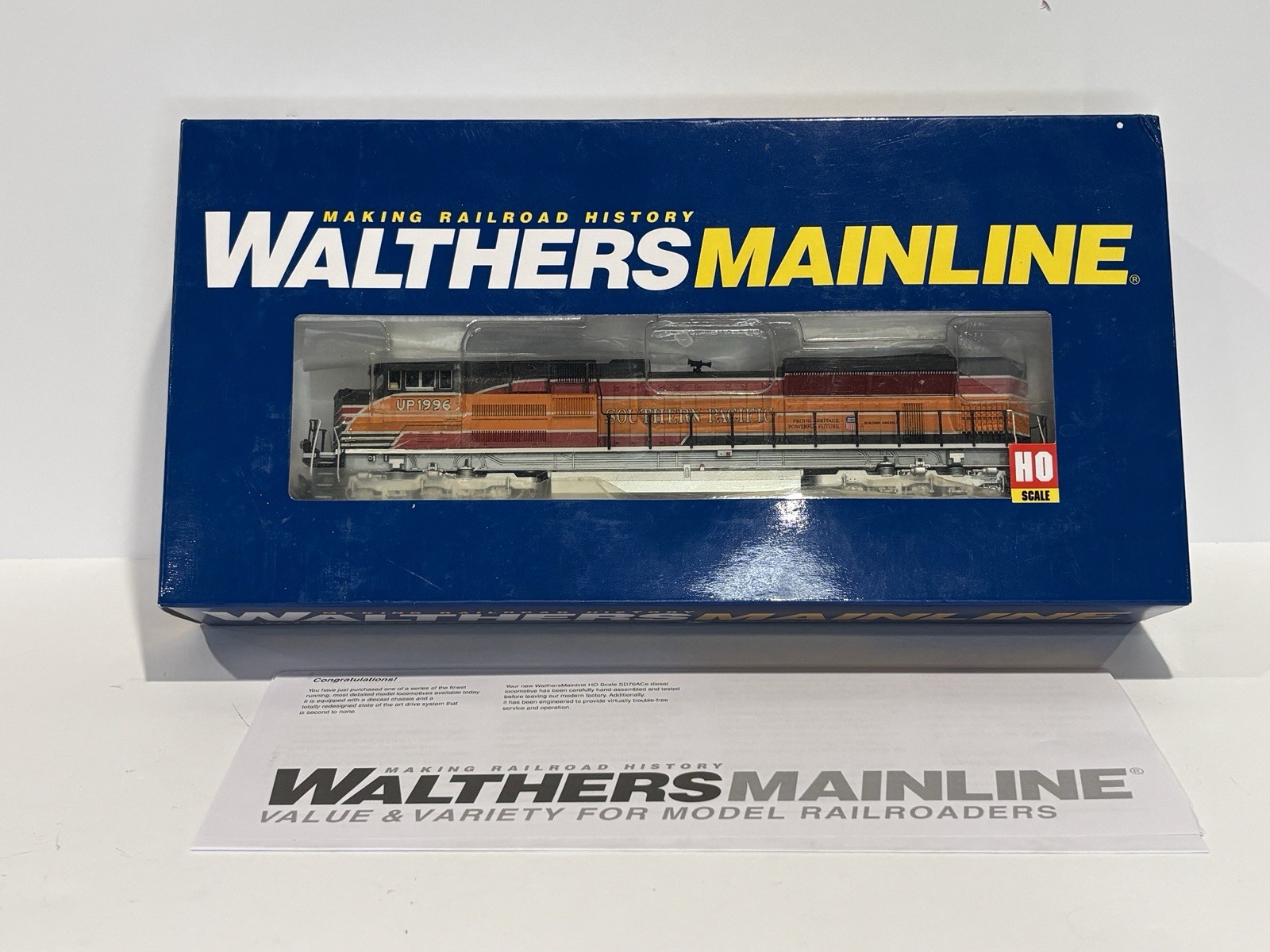 HO Scale Walthers EMD SD70ACe – Southern Pacific Daylight #1996 – DCC / Sound