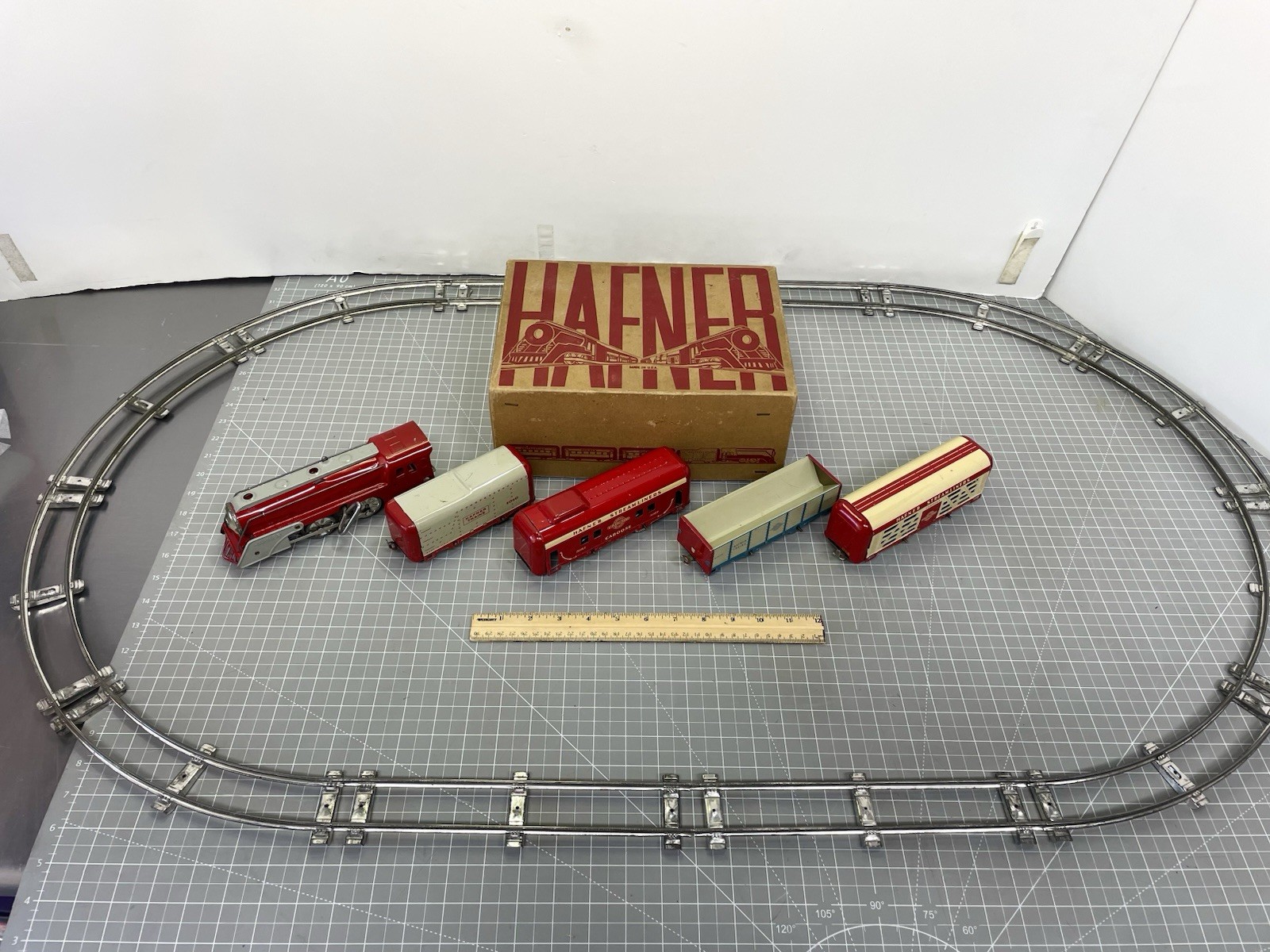 Hafner Streamliners Clockwork Wind-Up Train Set w/ Box & Track Works! Chicago US