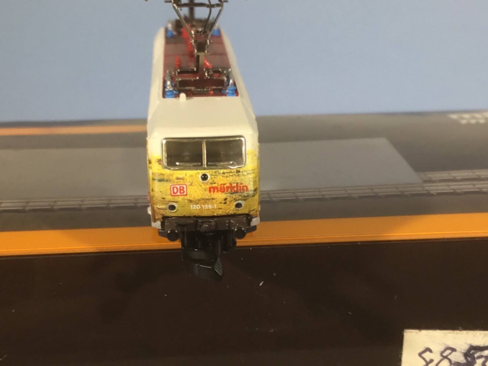 Marklin Mini Club No. 88532 Z DB BR120 Locomotive w/ Artwork by Tuen Hocks 1998
