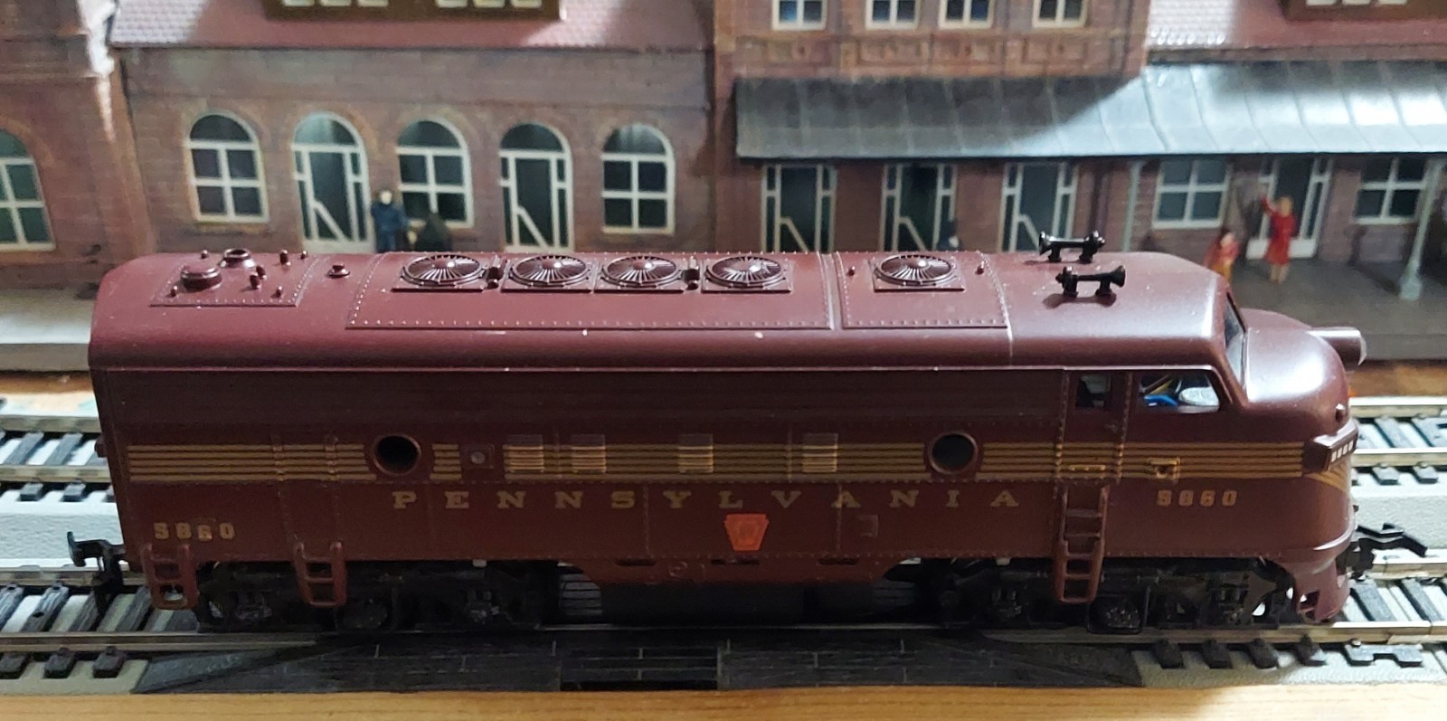 Mantua HO Scale F7A-B Units Pennsylvania Railroad #5860 & #5875: Nice Clean @@