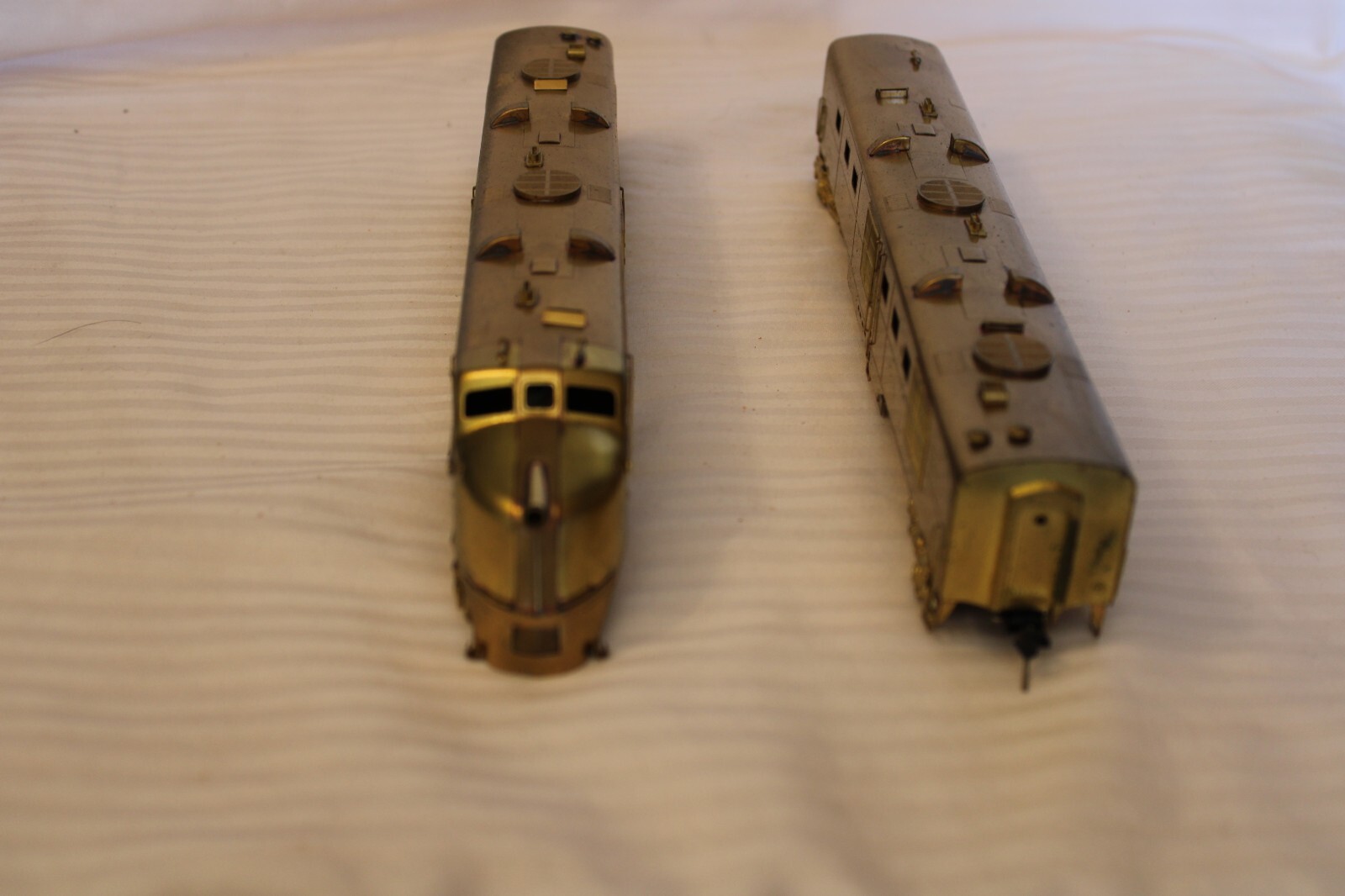 HO Scale Hallmark, Brass Alco DL-109 / 110 Diesel Locomotive A& B Units