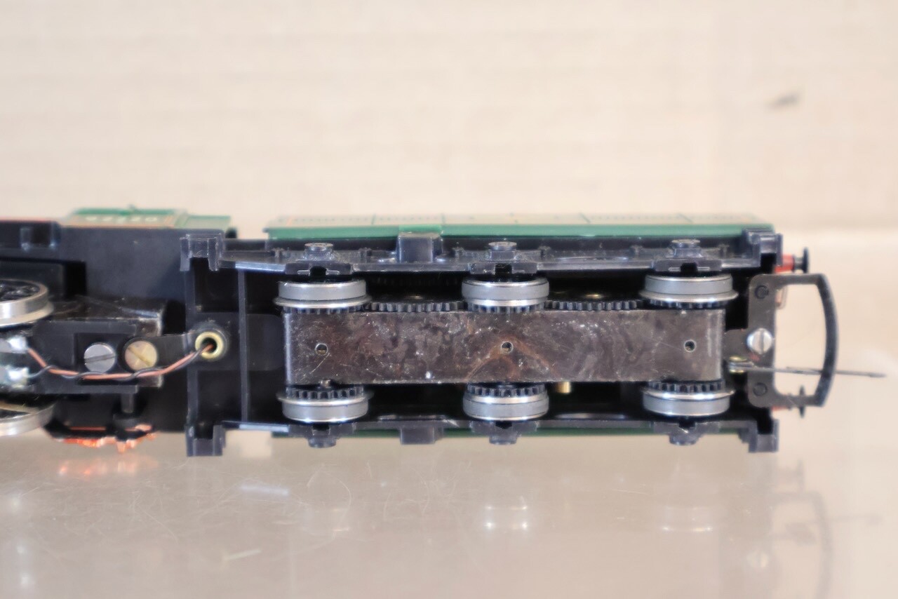 TRIANG HORNBY R861 BR GREEN 2-10-0 CLASS 9F LOCOMOTIVE 92220 EVENING STAR 1om