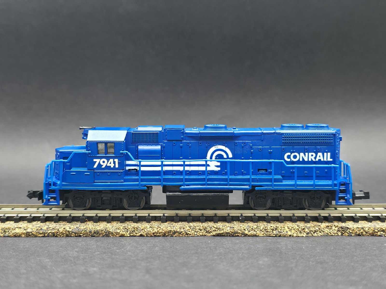 N Scale Life-Like #7846 Conrail GP-38 Locomotive CR #7941 . New