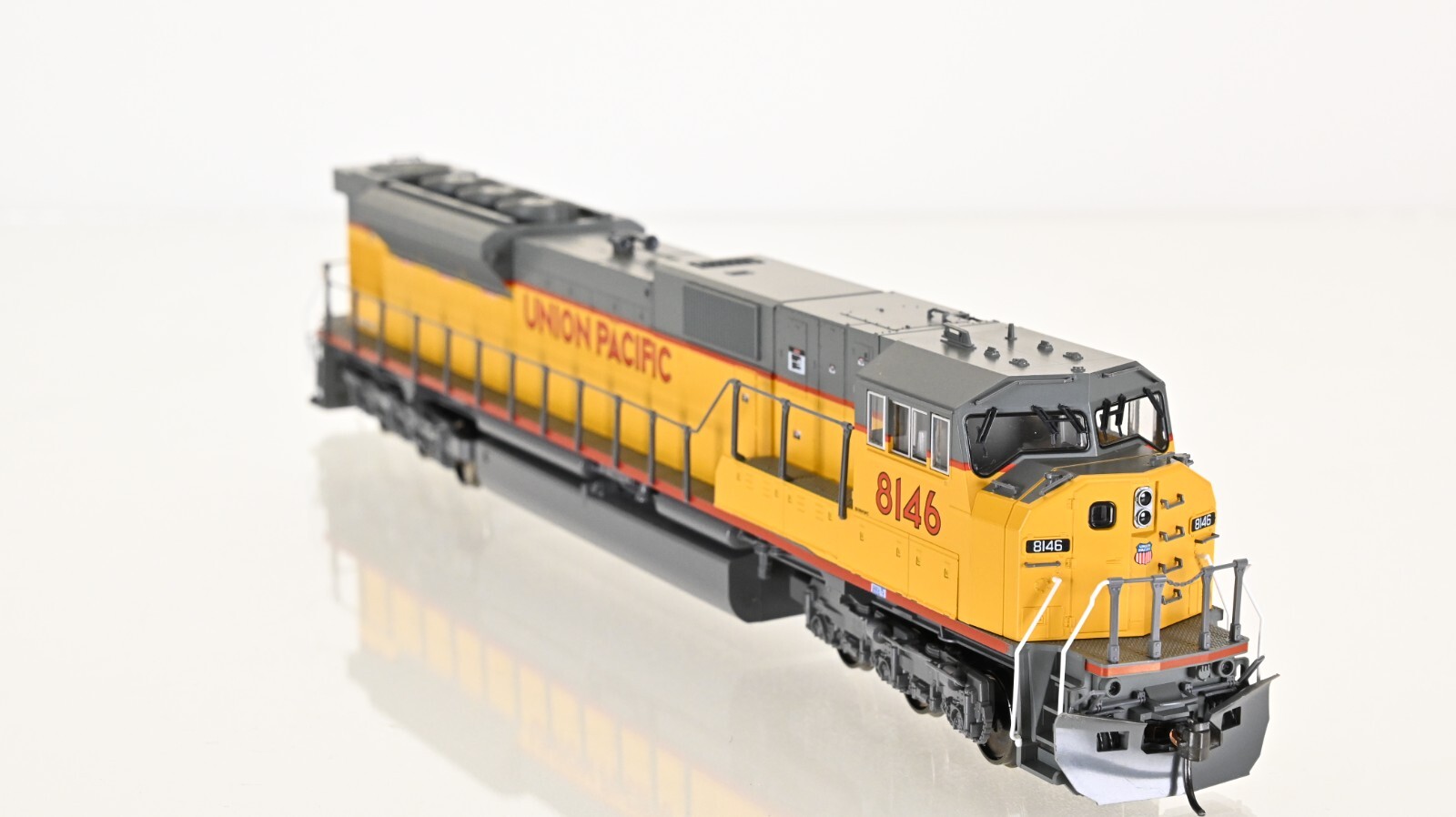 KATO EMD SD90/43MAC Union Pacific 8146 HO scale