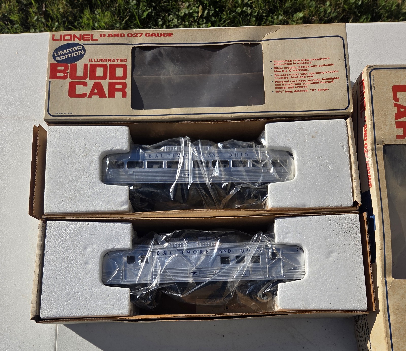 Lionel 6-8764 & 6-8765 Budd RDC4 Powered Passenger Car & Dummy Baggage Vintage