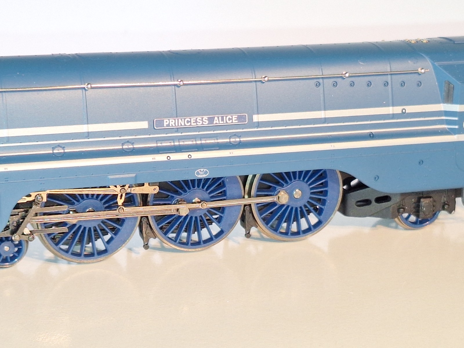Hornby R2271. LMS Coronation Princess Alice. DC 2 rail. New, Mint Cond. OO.Boxed