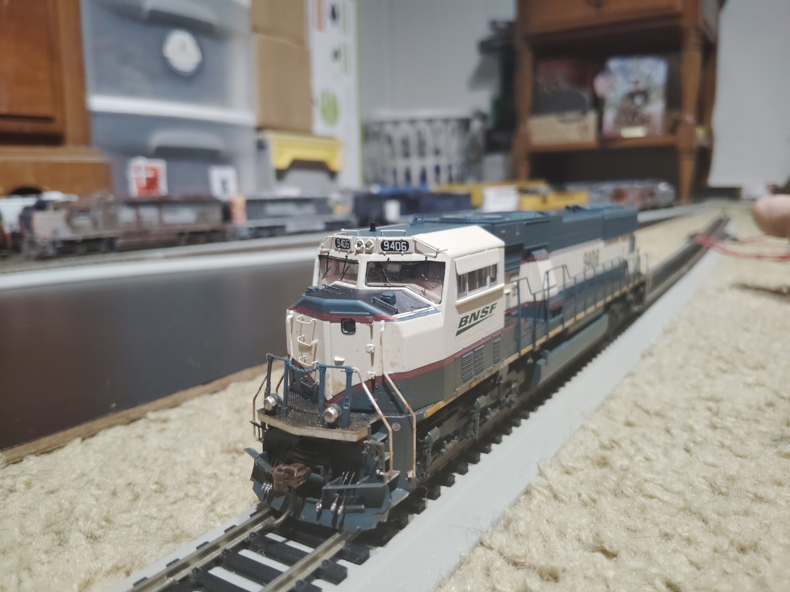 HO Athearn BNSF SD70MAC 9406 DCC With SOUND