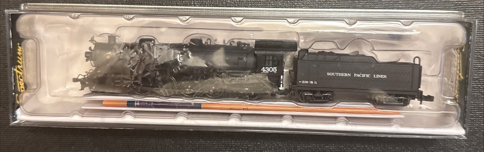 Bachman Spectrum N Scale Locomotive, Southern Pacific Lines 4305. Item No. 81657
