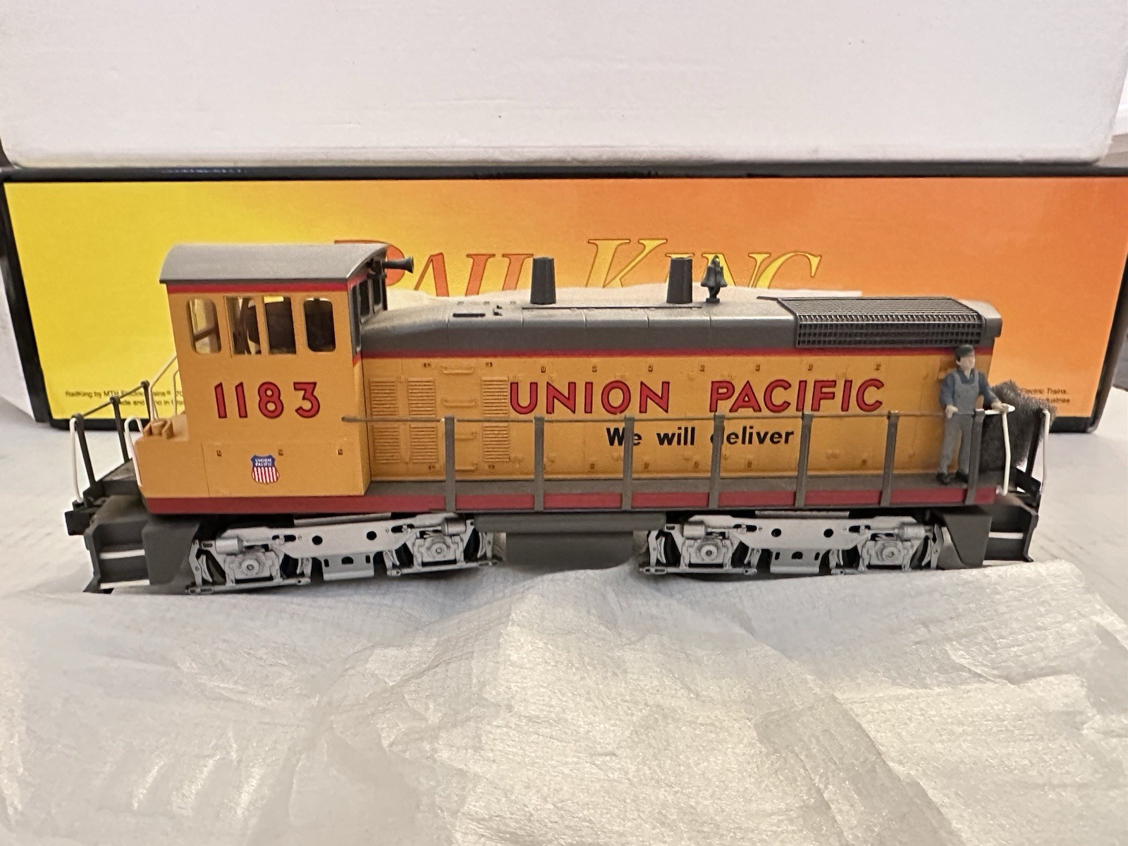 MTH O 30-2215-0 Union Pacific SW-1500 Switcher Diesel Engine W/ Loco Sound