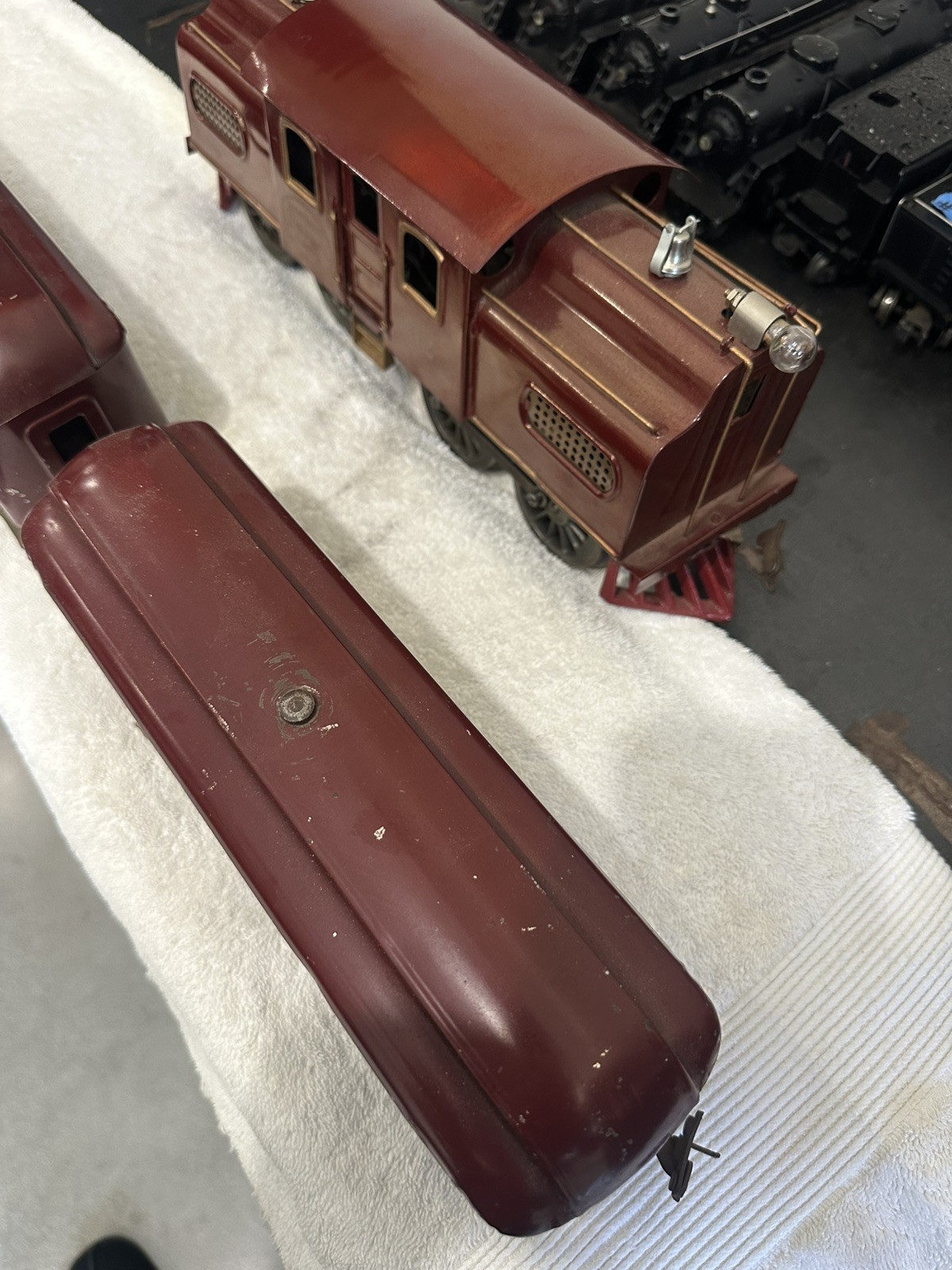 Prewar Lionel Standard Gauge No. 42 Electric Locomotive No. 35 & 36 Cars Runs