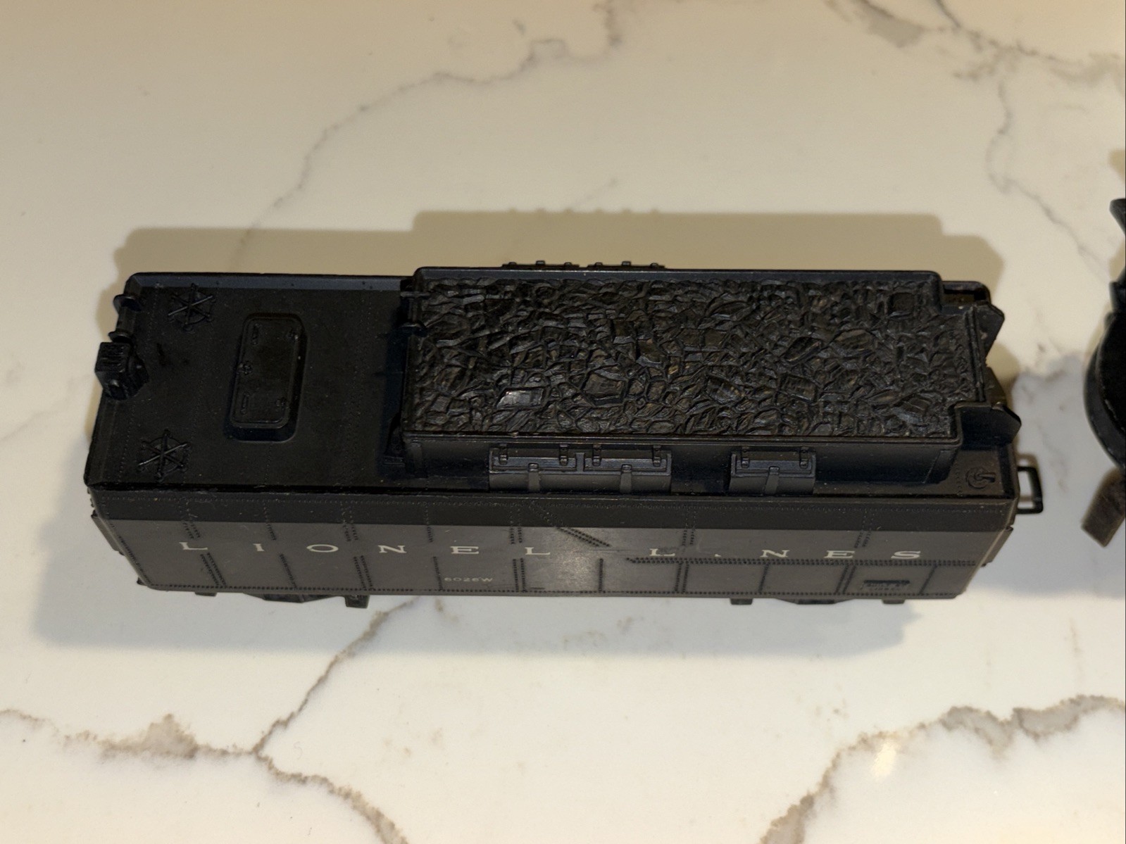 Lionel 2026 Locomotive With Tender 6026w