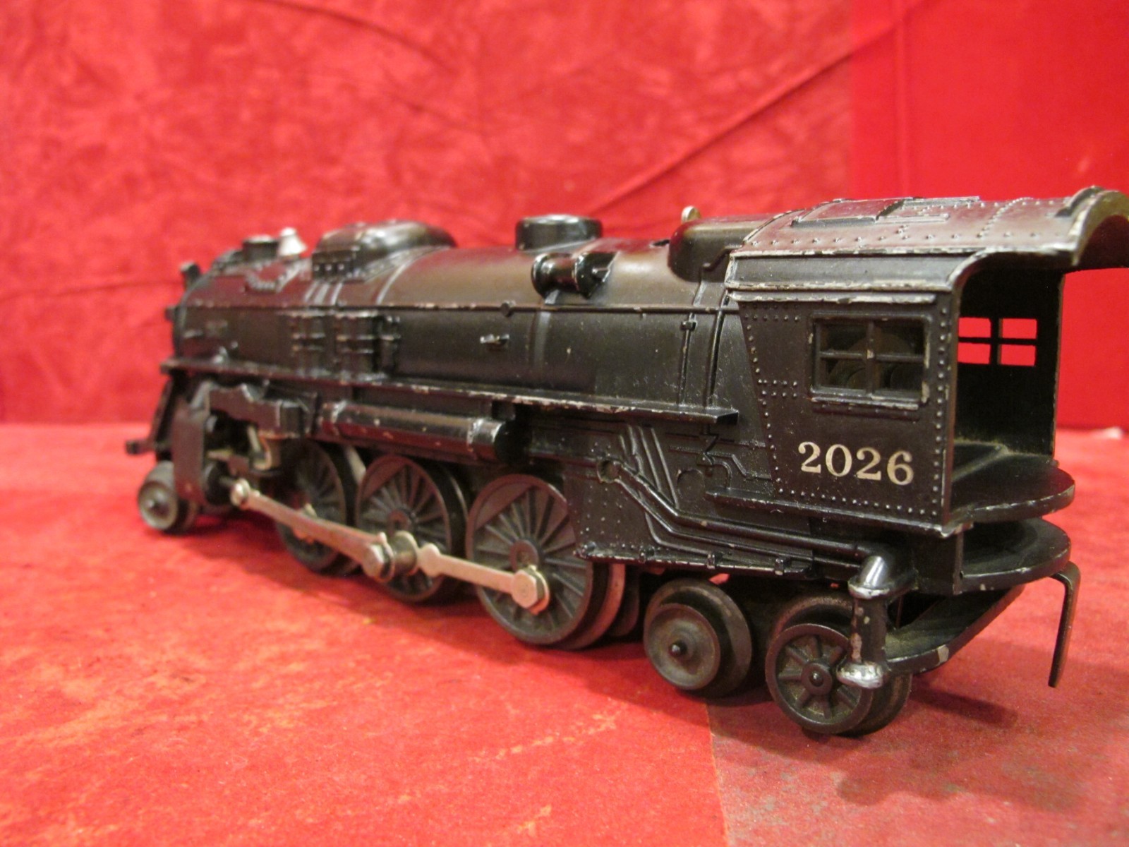 Lionel Vintage Postwar No. 2026 2-6-4 prairie Locomotive~runs lights smoke