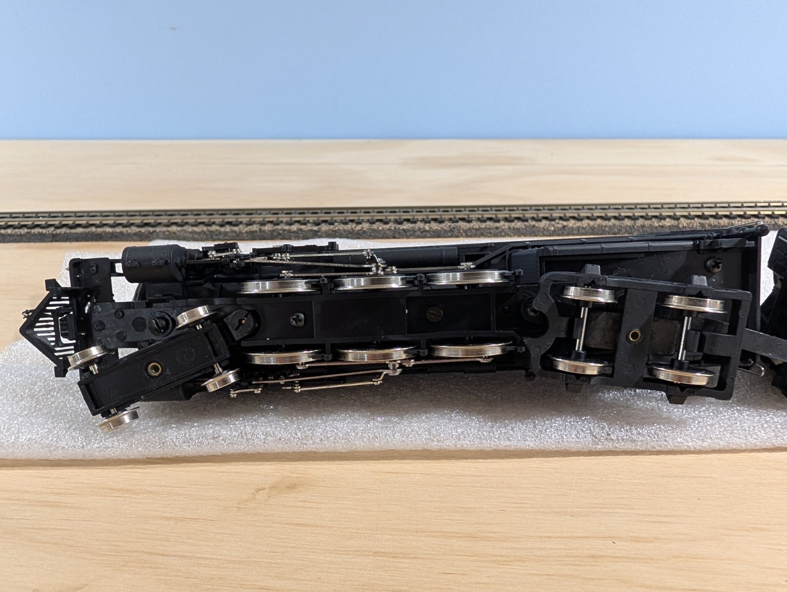 IHC #23010 HO Scale 4-6-4 Hudson Illinois Central IC #2499 Steam Locomotive