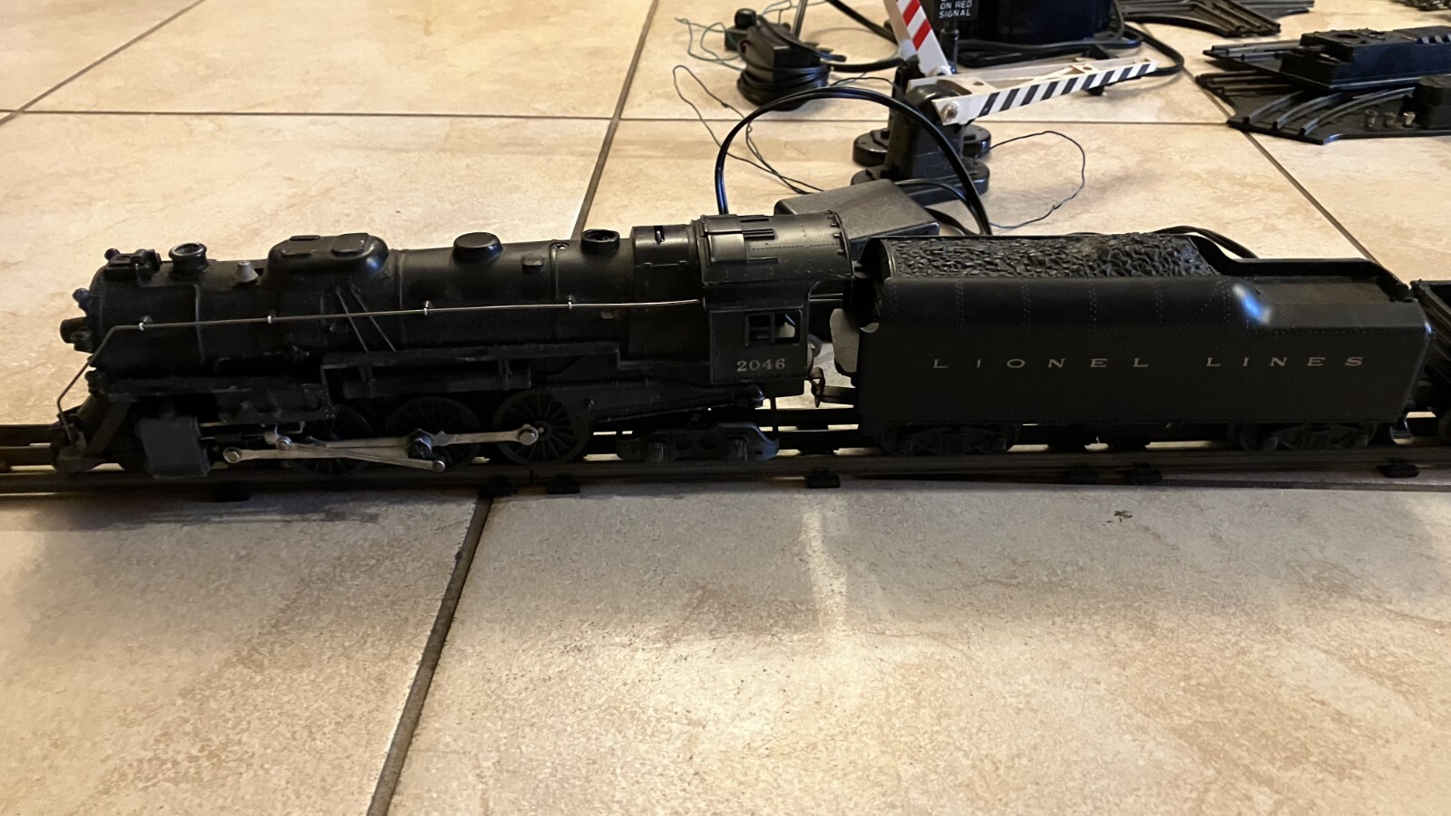 1940s Lionel Model Locomotive O scale authentic vintage used