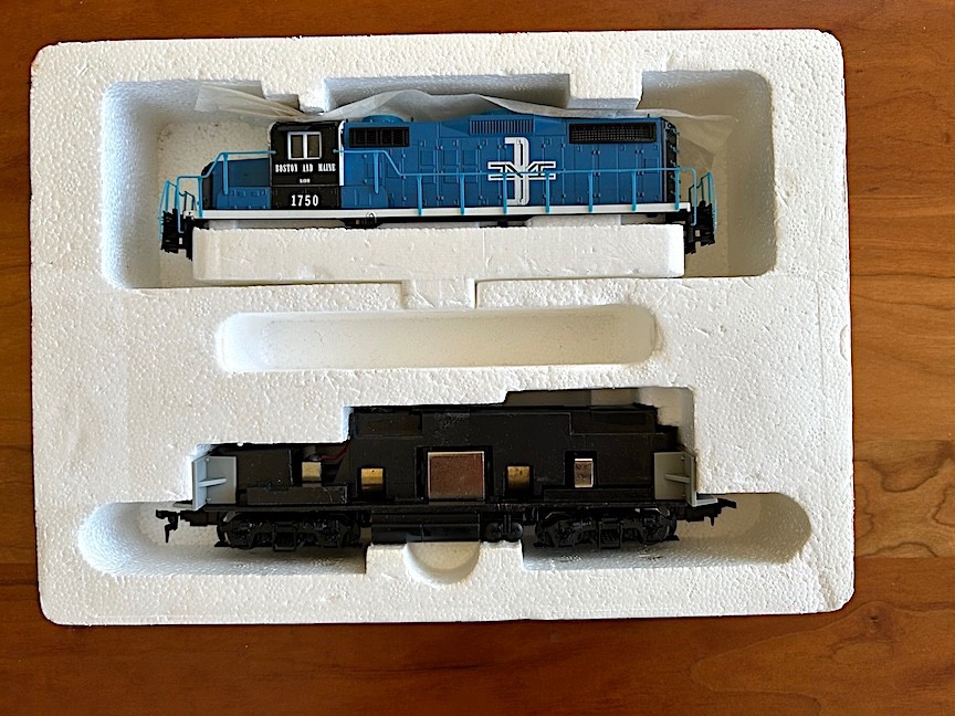 HO Scale EMD GP18 Boston and Maine Locomotive #1750, Life-Like Proto 2000 Series