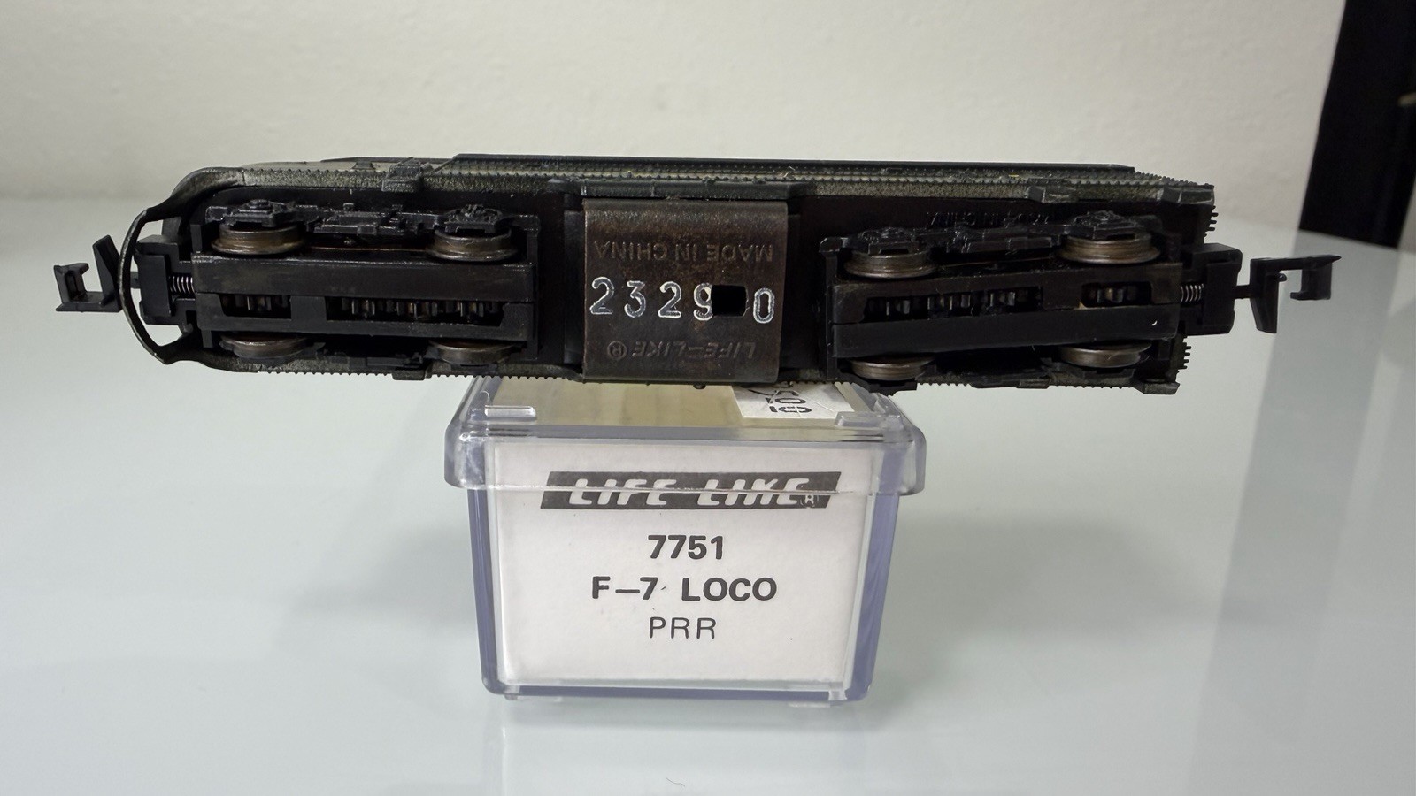N Scale Life-Like 7751 Pennsylvania F7 Diesel Locomotive 9674