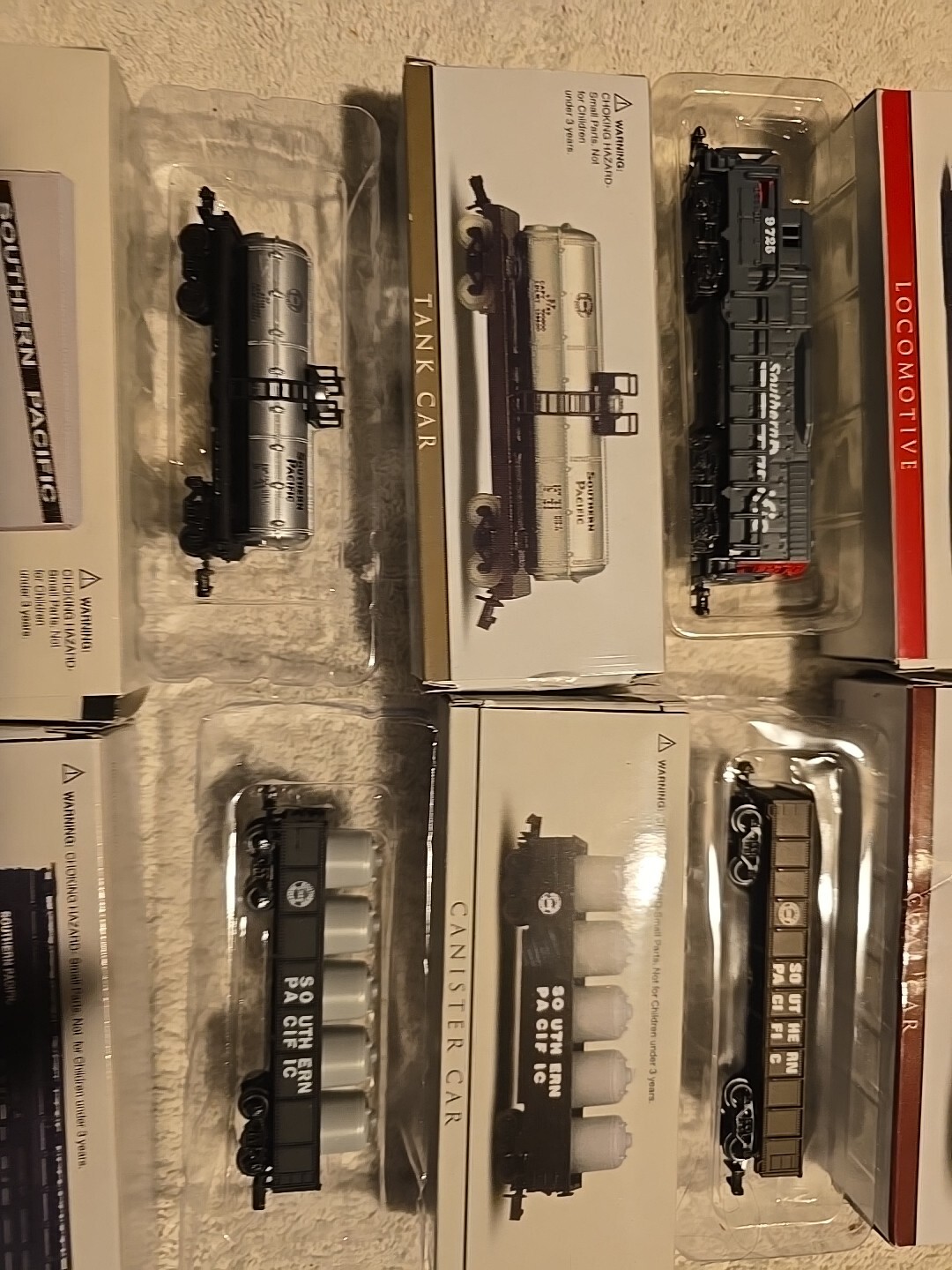 Lot of 8 Southern Pacific Train Cars High Speed Metal Products Scale Railroad