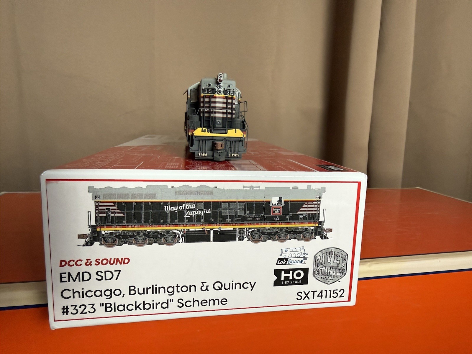 Scaletrains SD7 CB&Q #323 DCC Sound Weathered